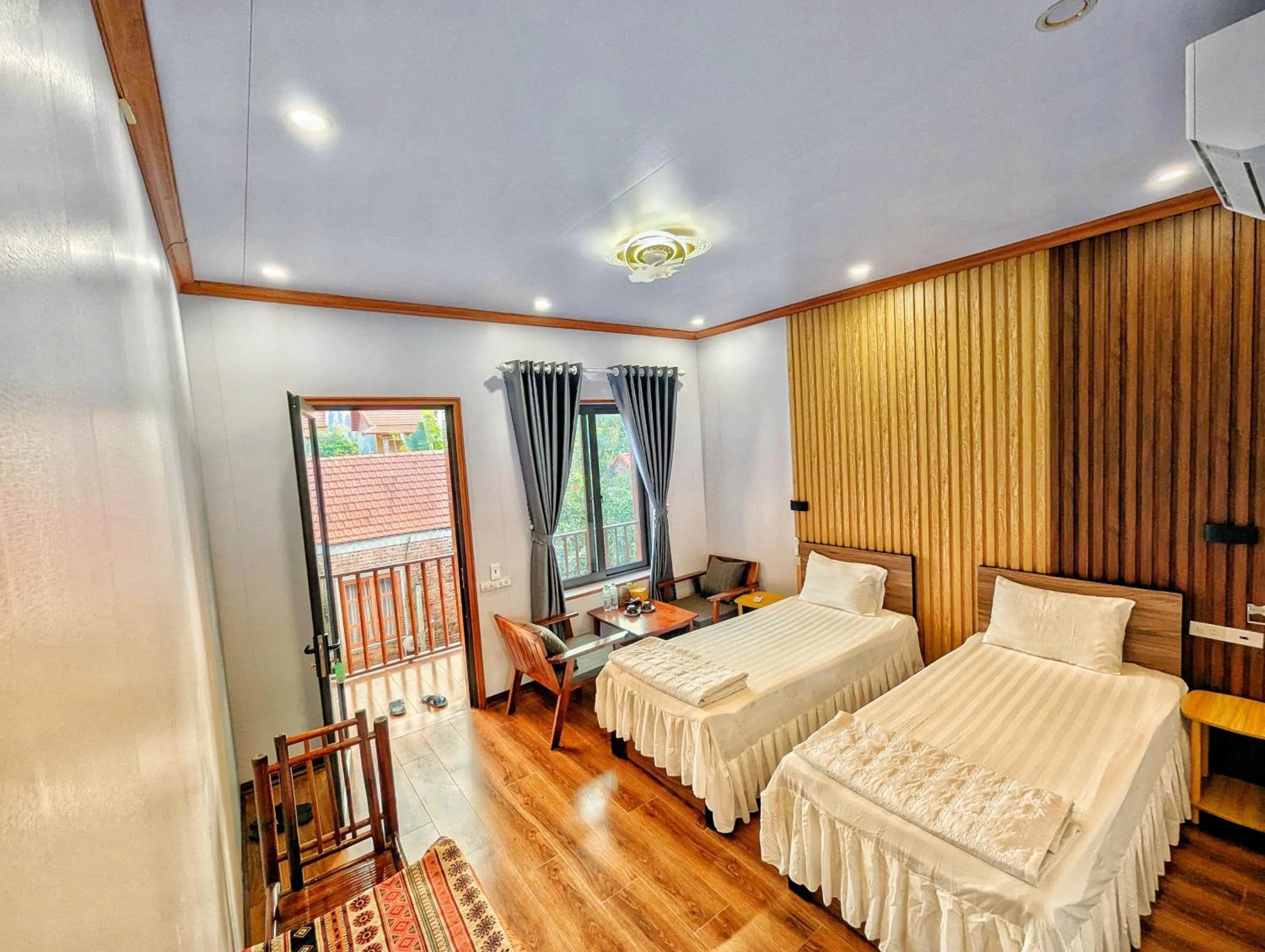 Bed in Ninh Binh Greenland Homestay
