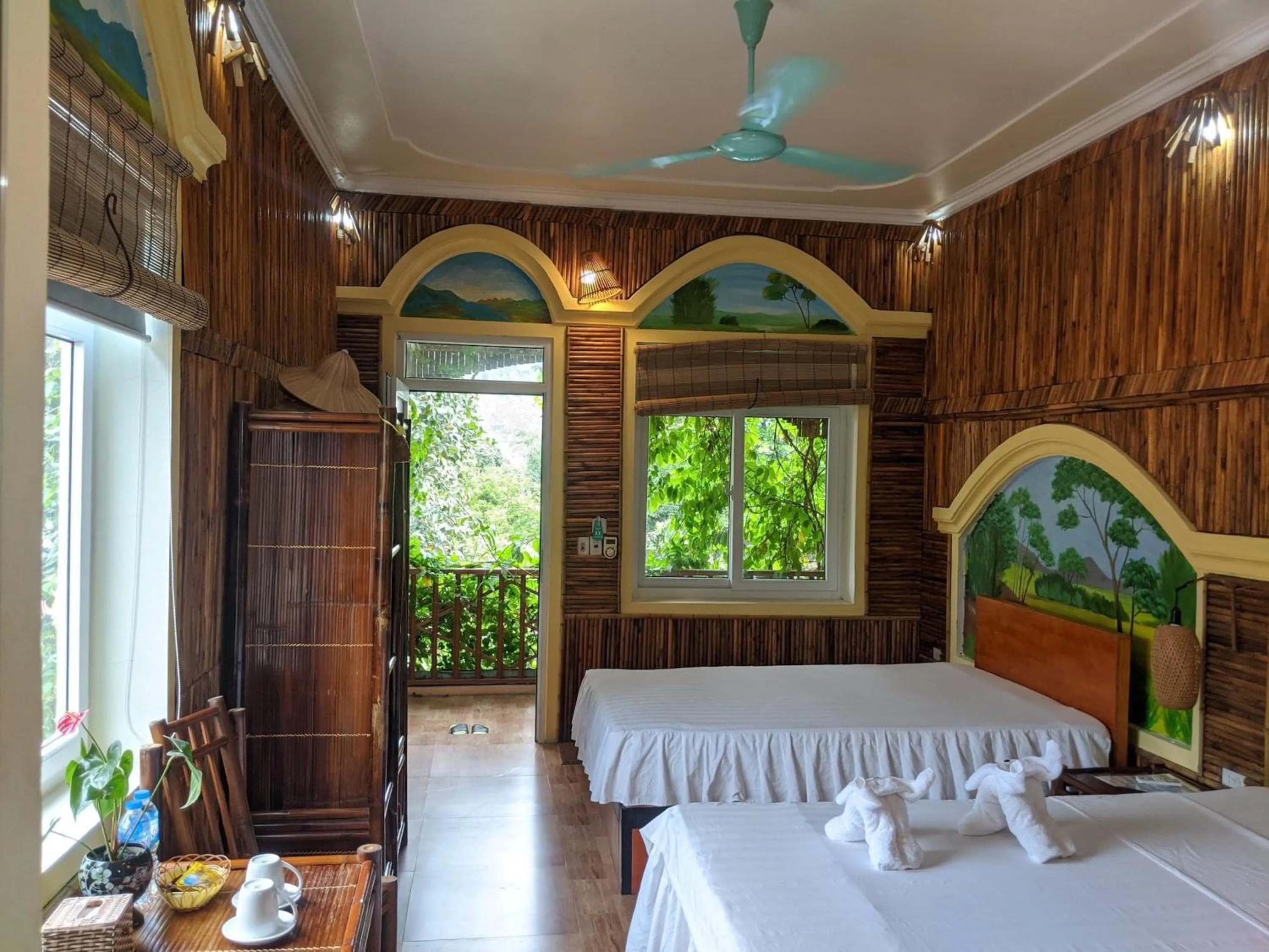 Bed in Ninh Binh Greenland Homestay
