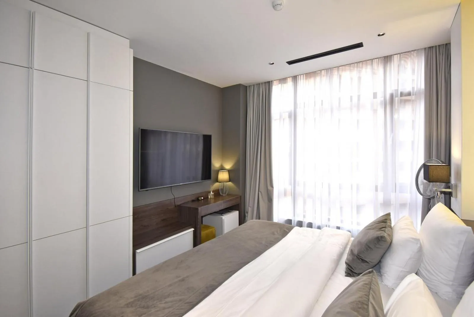 Photo of the whole room, Bed in Avenue ApartHotel