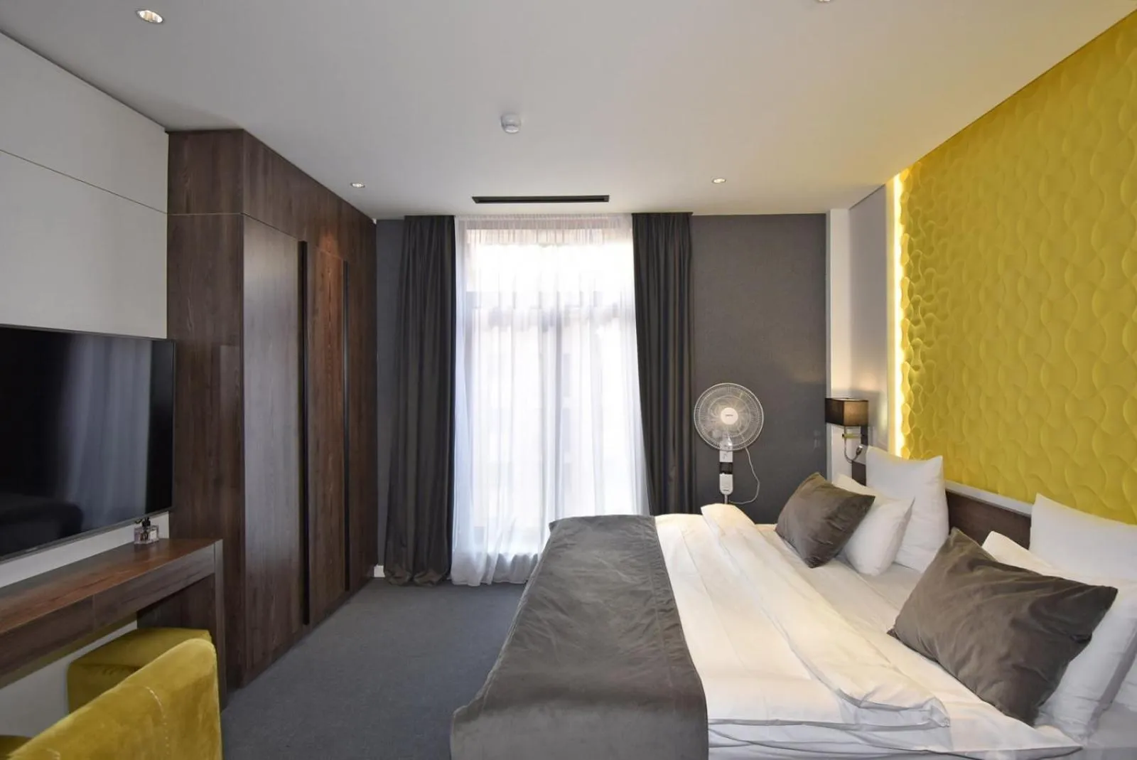 Photo of the whole room, Bed in Avenue ApartHotel