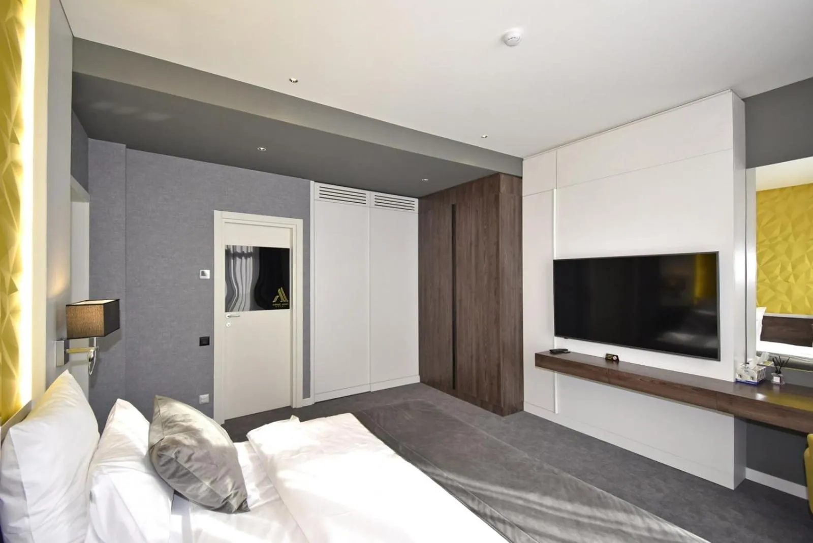 Photo of the whole room, Bed in Avenue ApartHotel