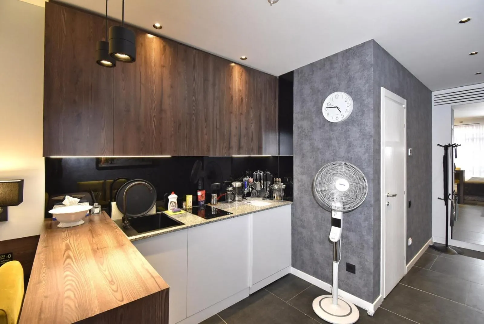Kitchen or kitchenette in Avenue ApartHotel