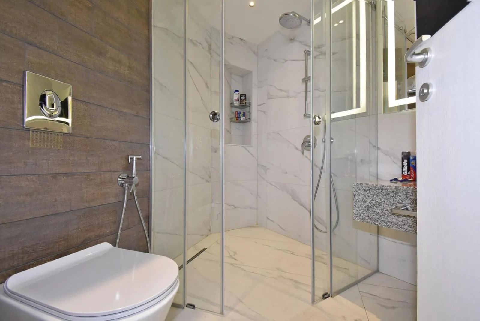 Bathroom in Avenue ApartHotel