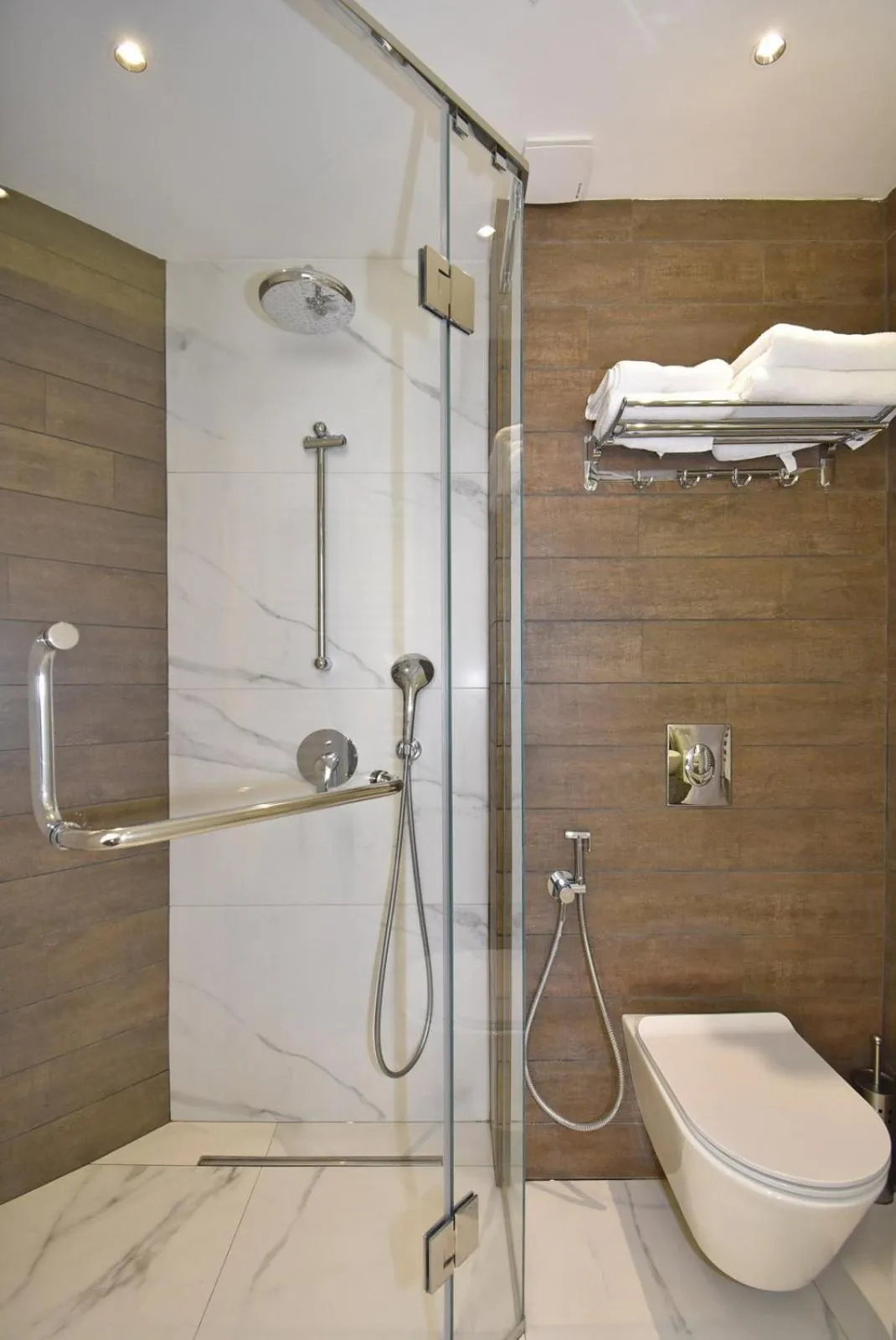 Bathroom in Avenue ApartHotel