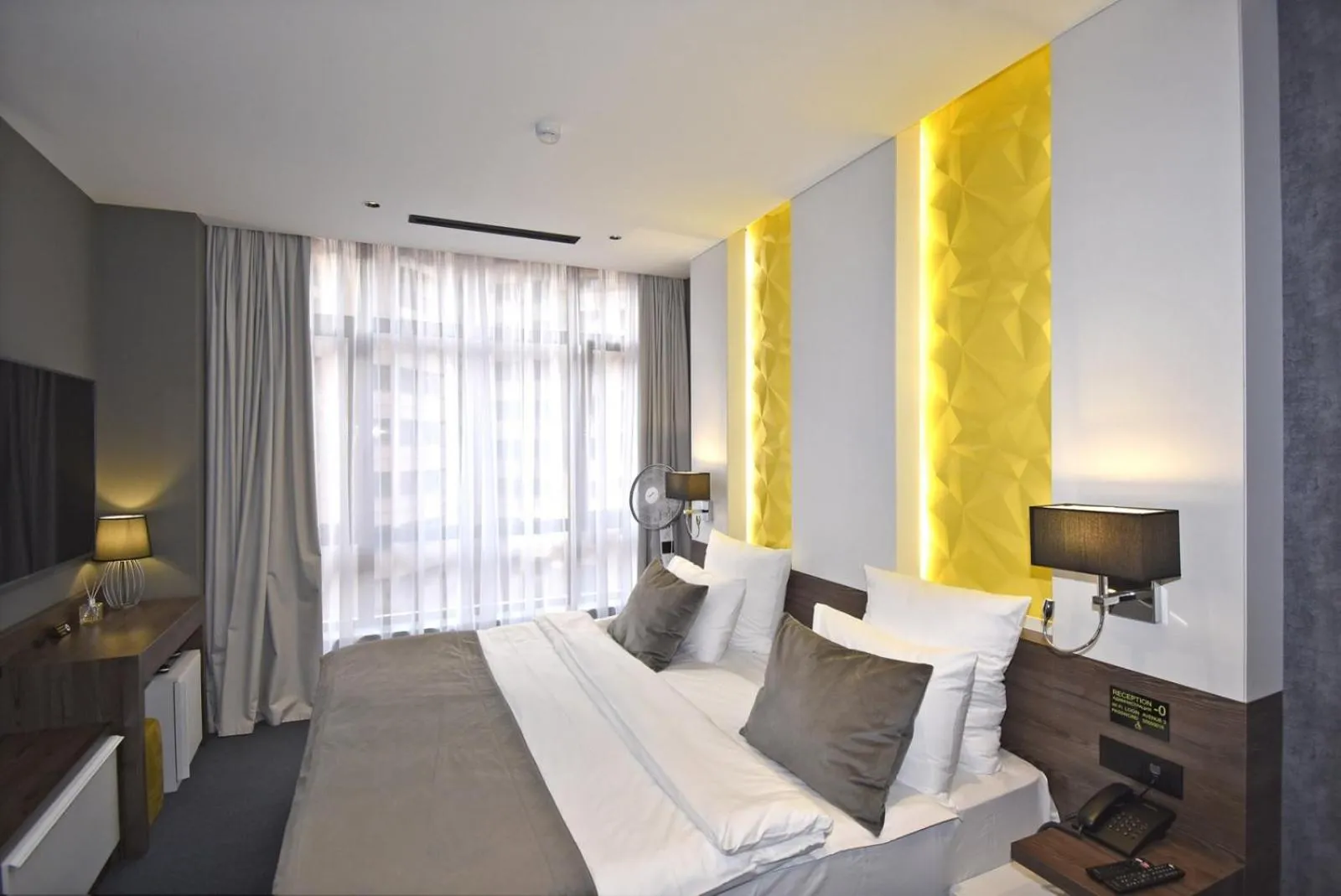 Bed in Avenue ApartHotel