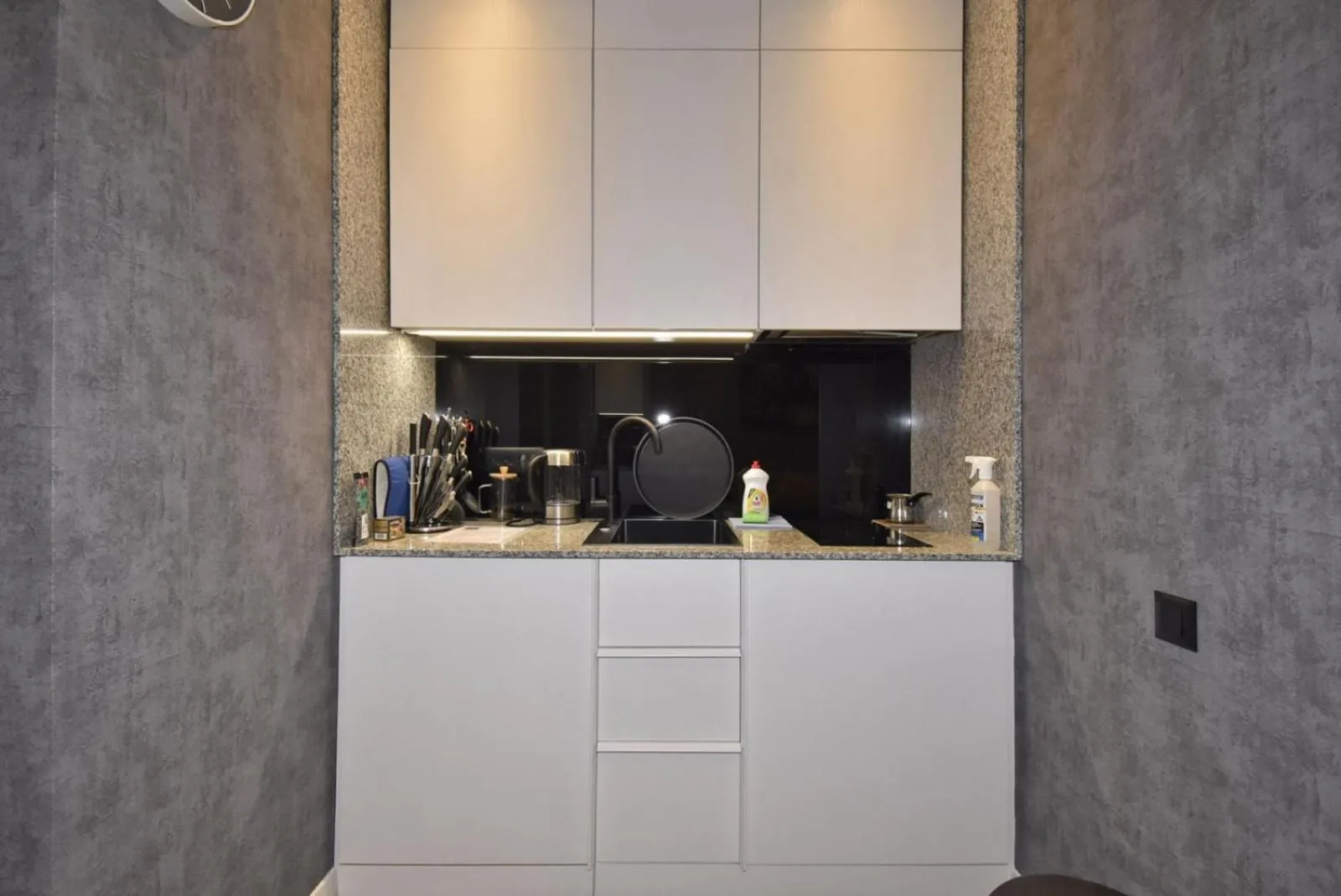 Kitchen or kitchenette in Avenue ApartHotel