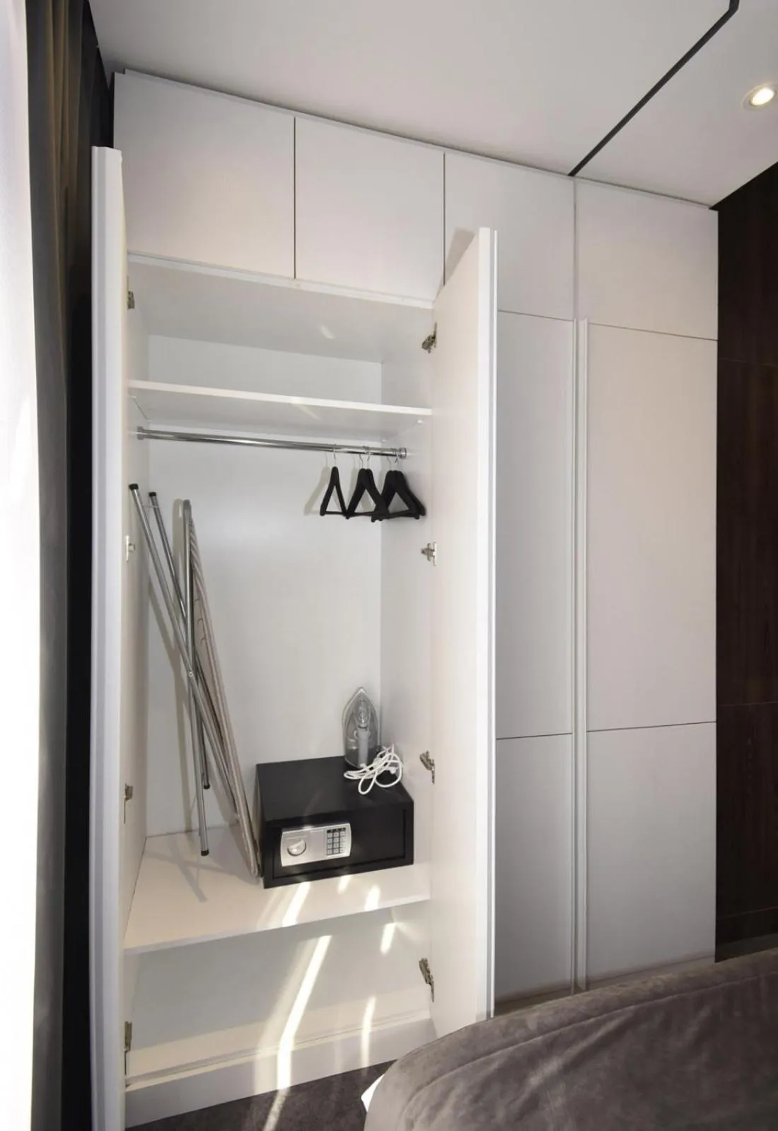 safe in Avenue ApartHotel