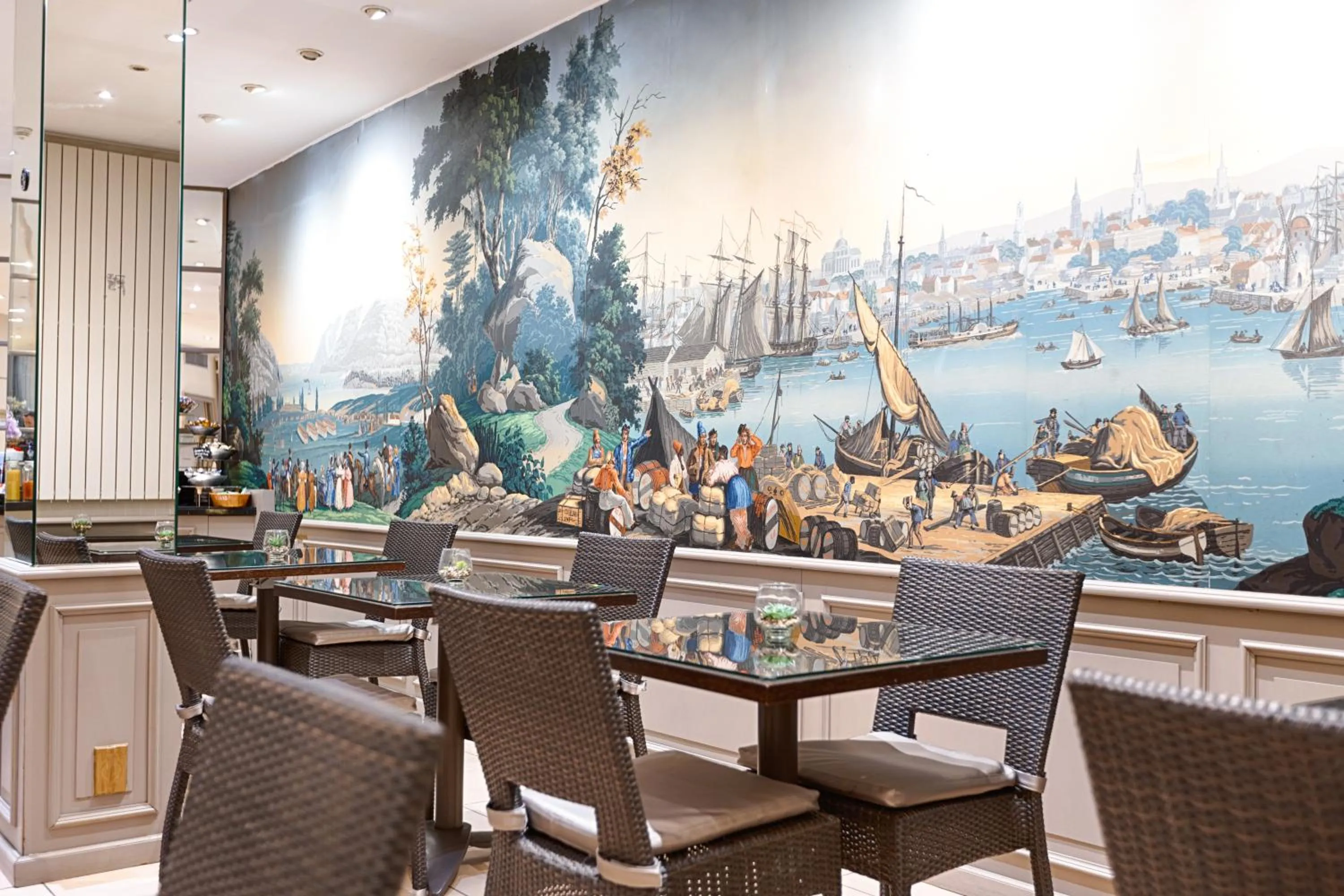 Breakfast in Hôtel Le Beaugency