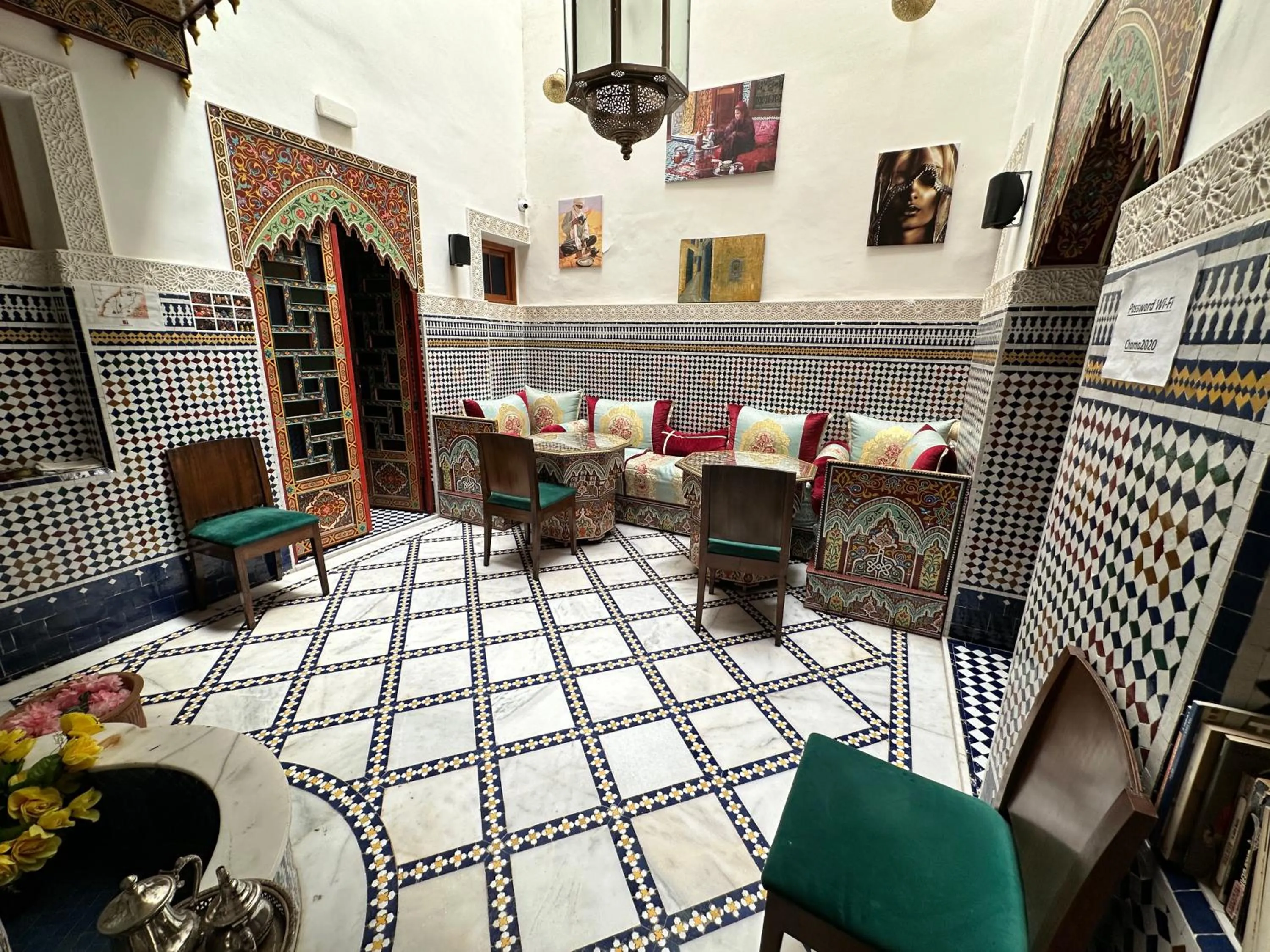 Restaurant/places to eat in Riad Shama Fes