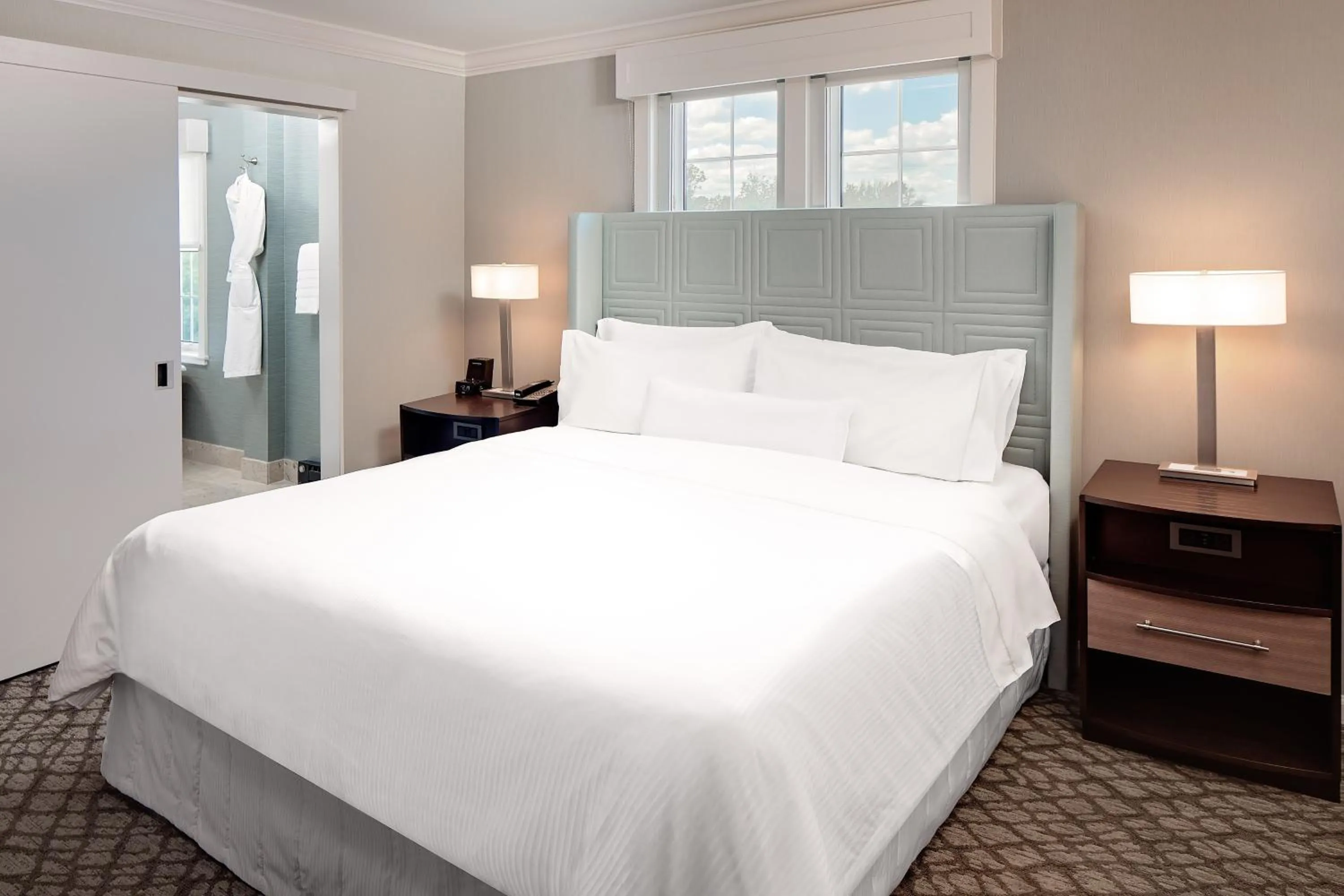 Bedroom, Bed in The Westin Governor Morris, Morristown