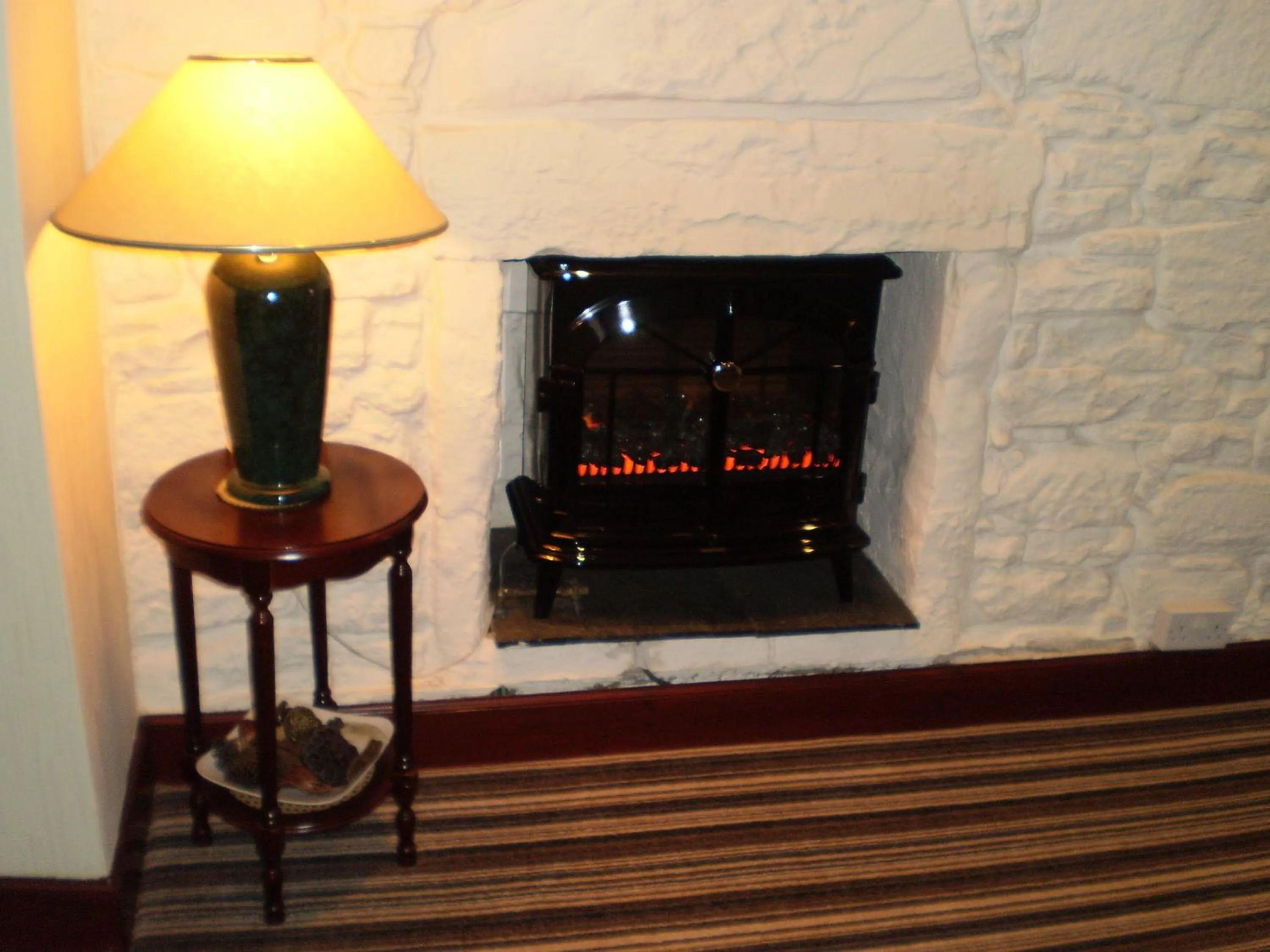 Dining area in Shawlee Cottage