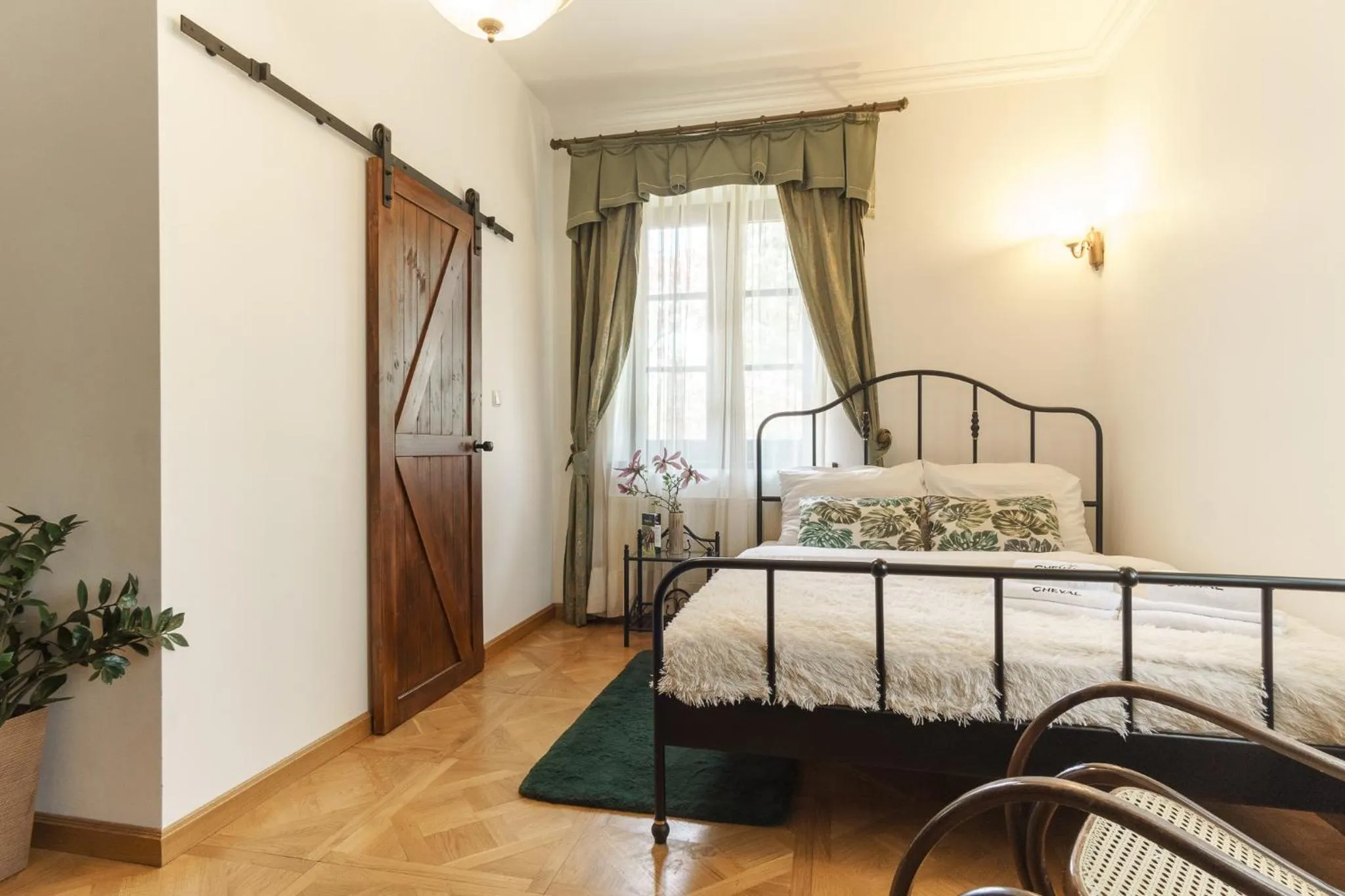 Bed in Apartamenty w Dworku Cheval