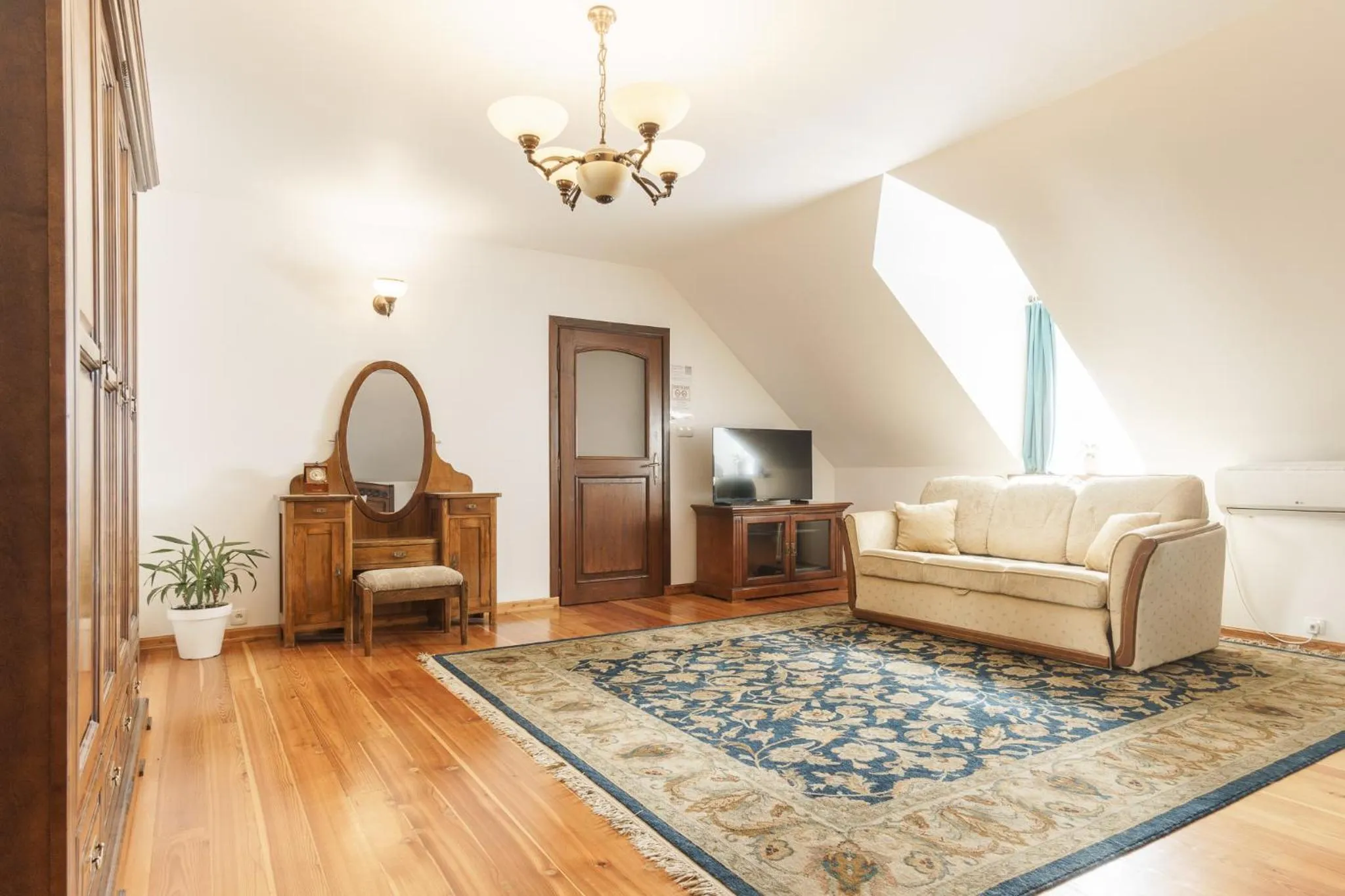 TV and multimedia in Apartamenty w Dworku Cheval