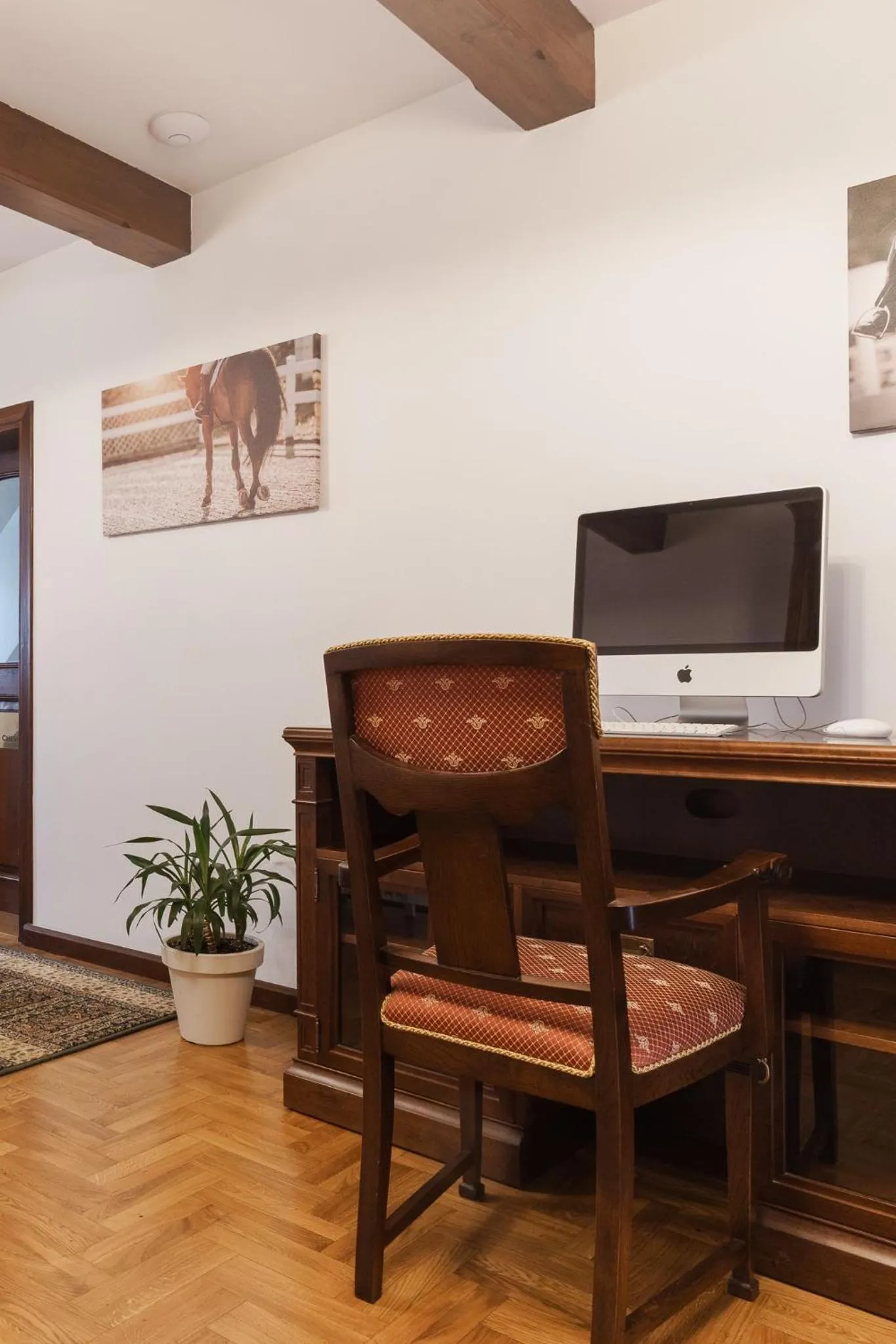 Apartamenty w Dworku Cheval