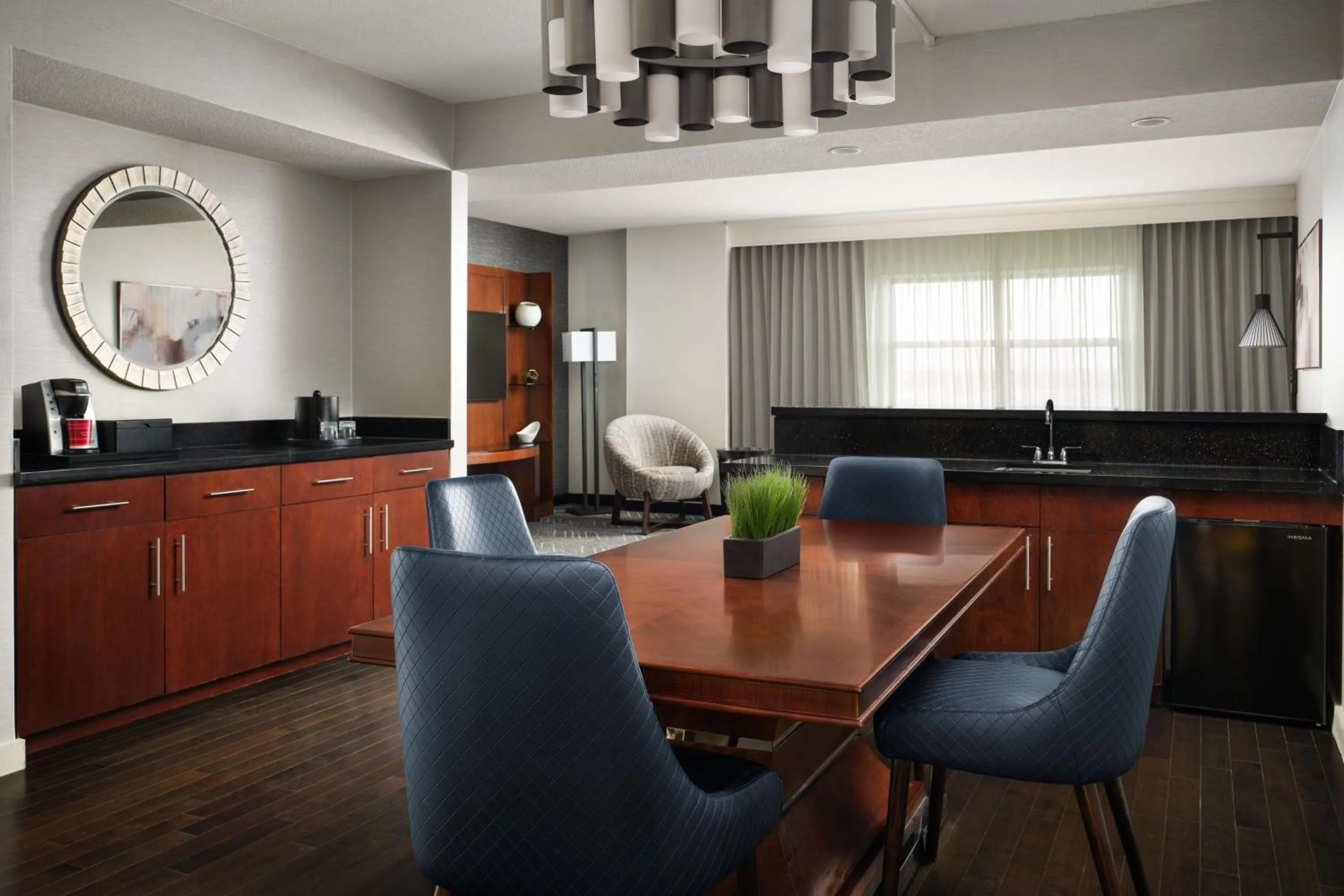 Photo of the whole room in Minneapolis Marriott Northwest Hotel & Conference Center