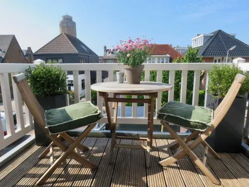 Casa duna close to the beach, city centre, dunes and parking area