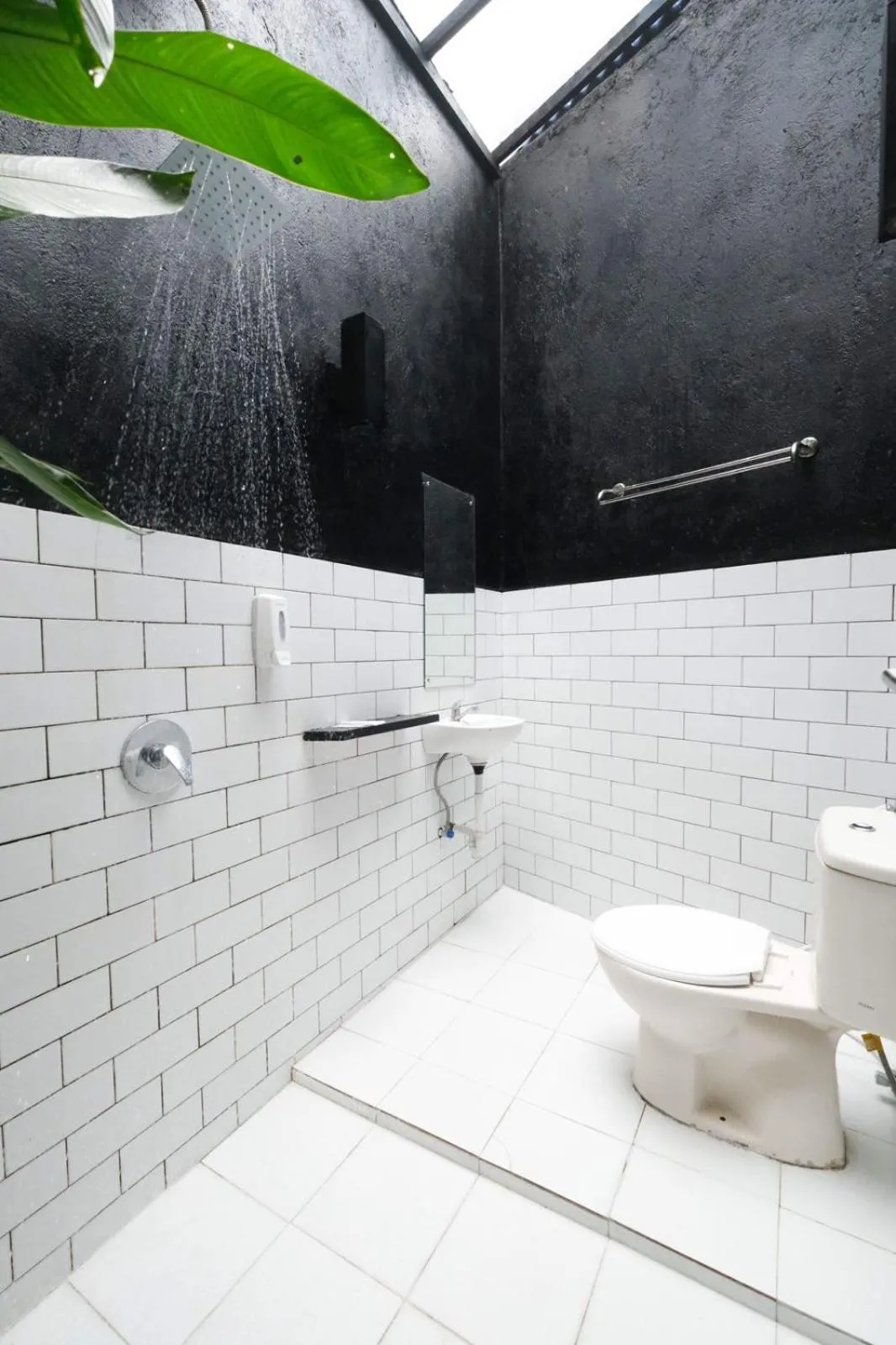 Bathroom in Escotel Jalak