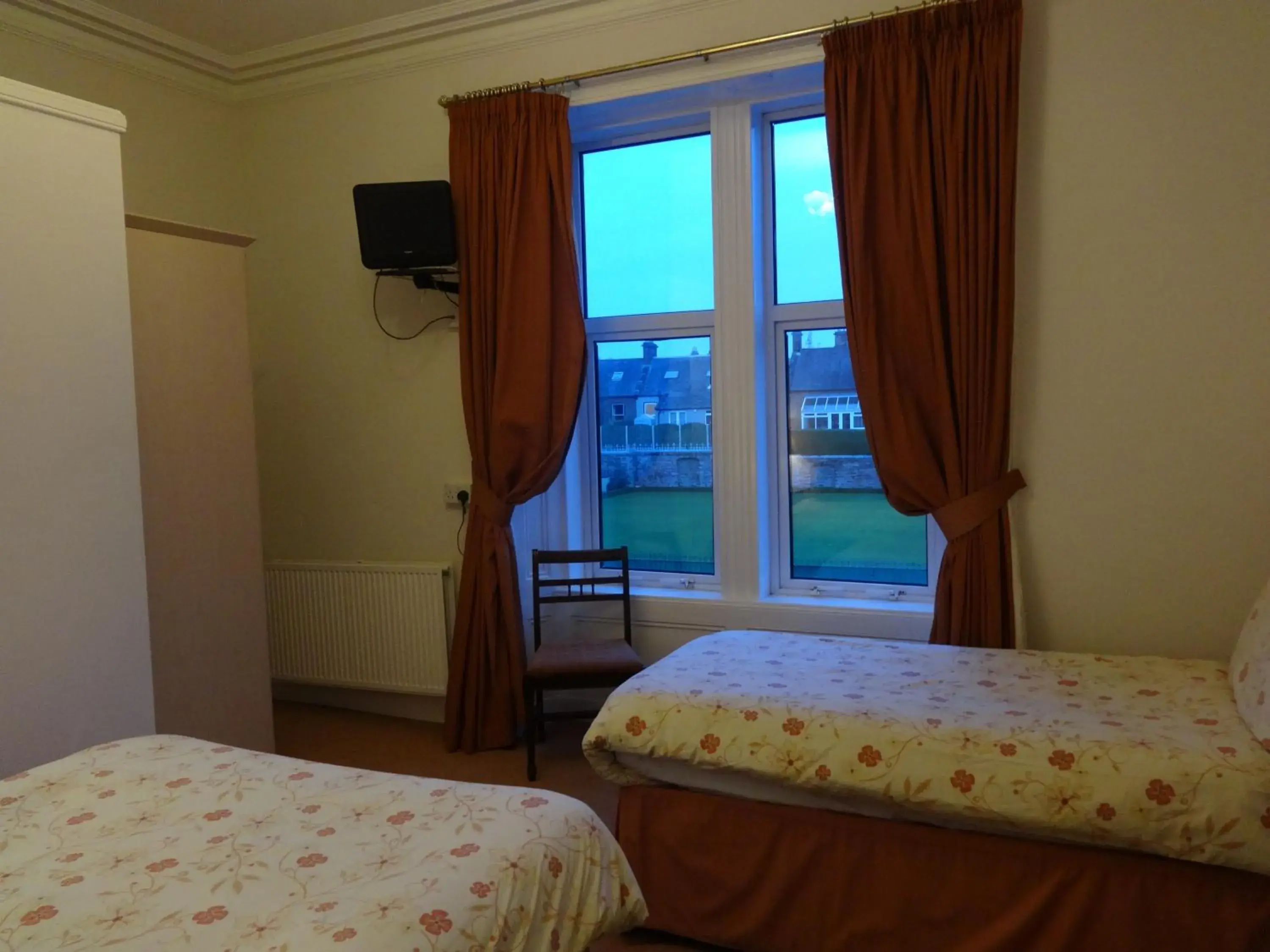 Bed in Aberdour Guest House Bed in Aberdour Guest House