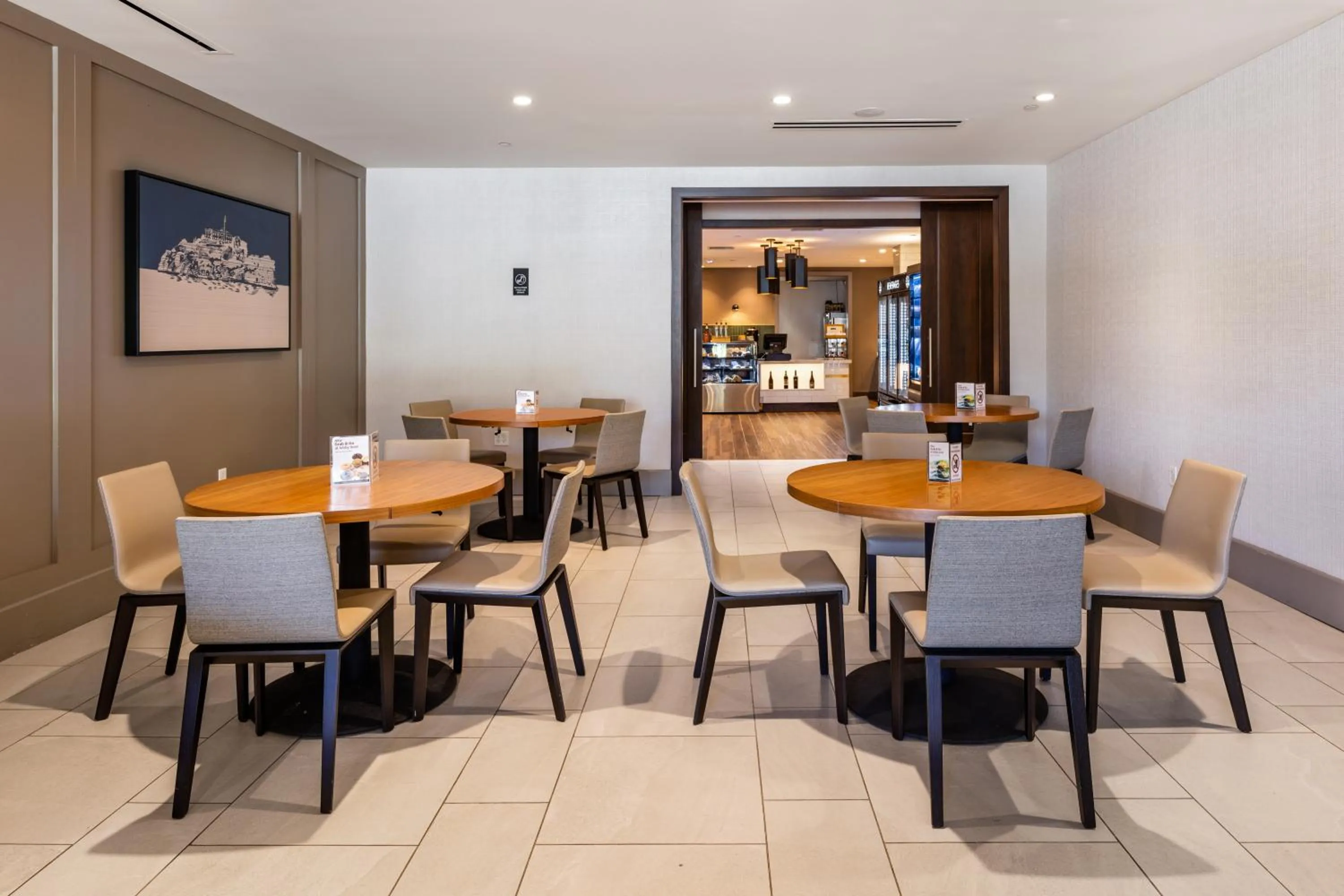 Restaurant/places to eat in Riu Plaza Fisherman's Wharf