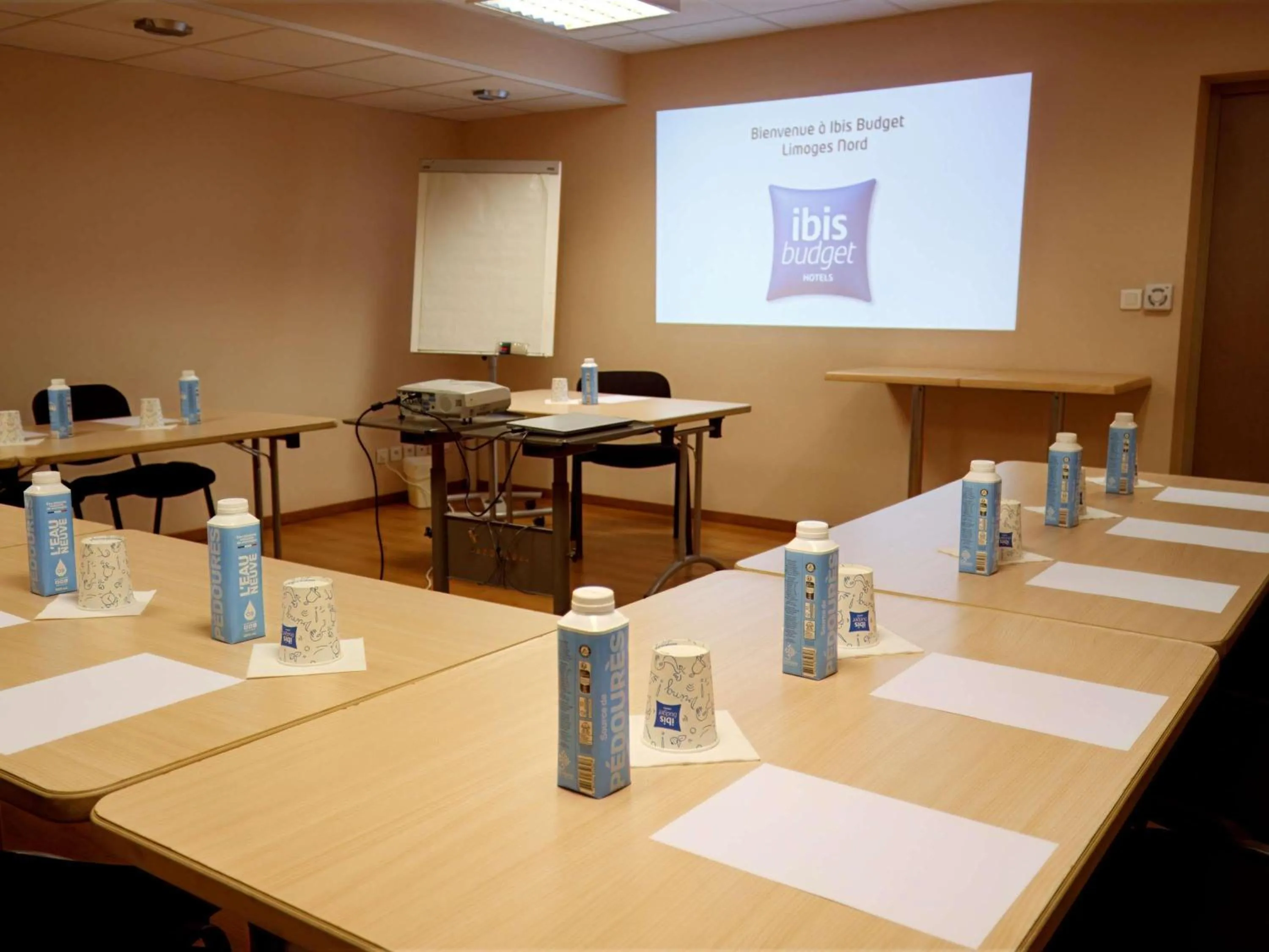 Meeting/conference room in Ibis Budget Limoges Nord