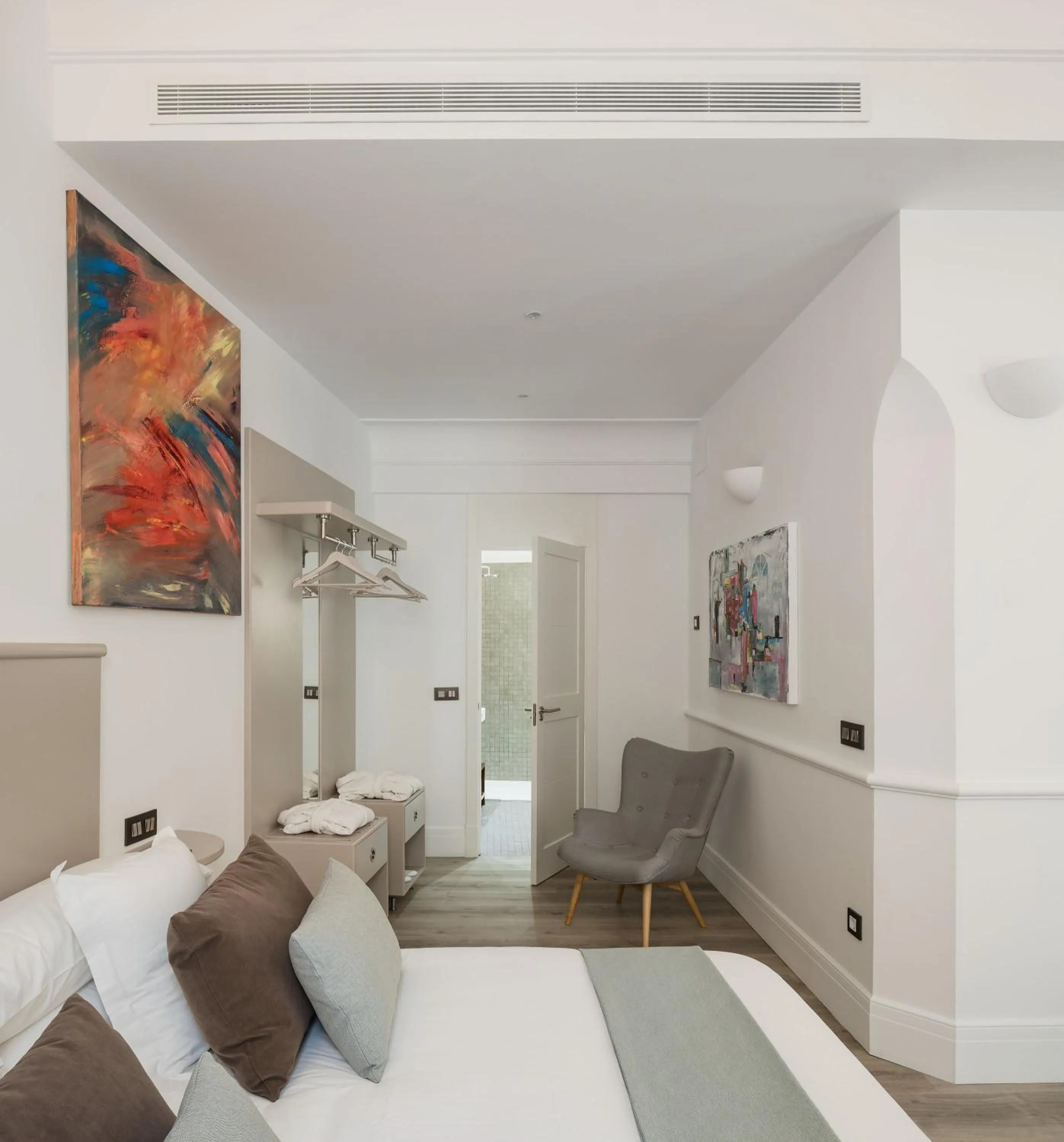 Bed in Puerta Catedral Holiday Suites