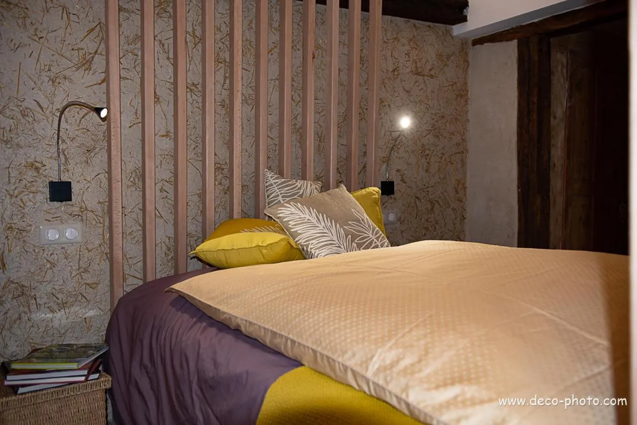 View (from property/room), Bed in Moulin de Schwabwiller