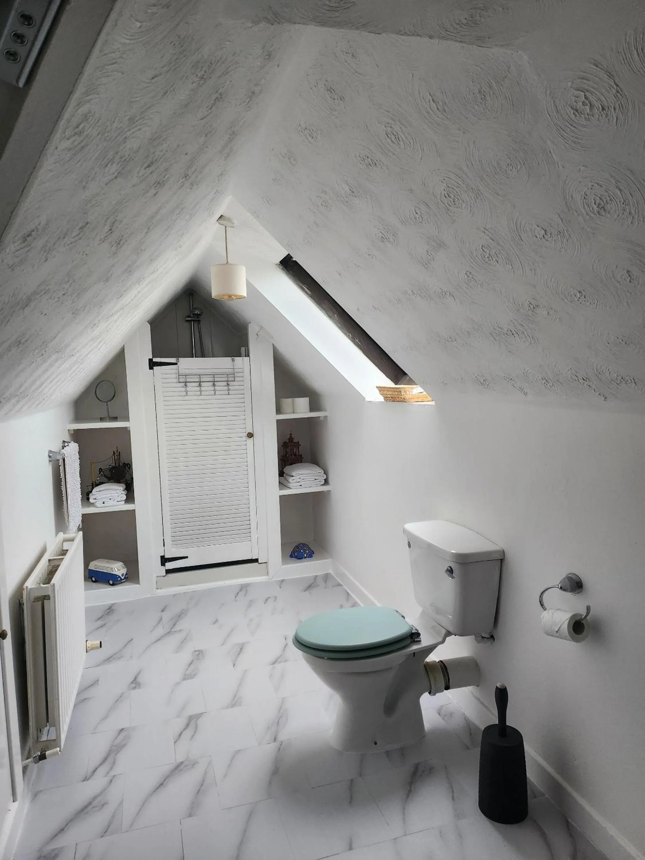 Bathroom in The Oystercatcher