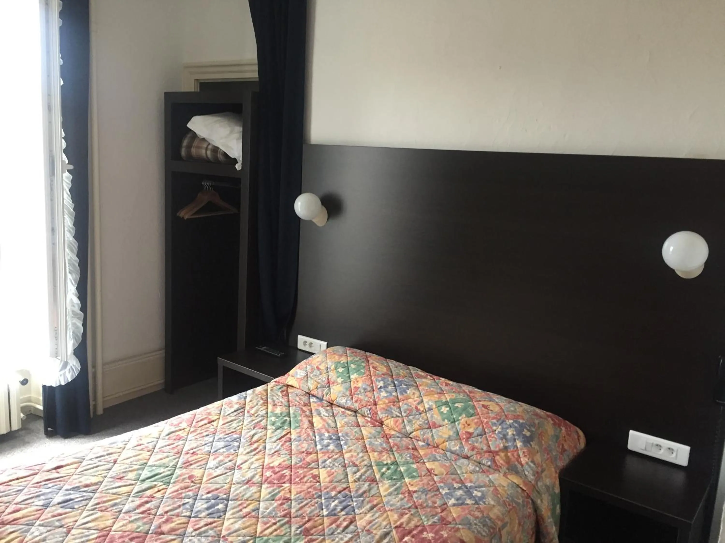 Photo of the whole room in Hotel de la Basilique