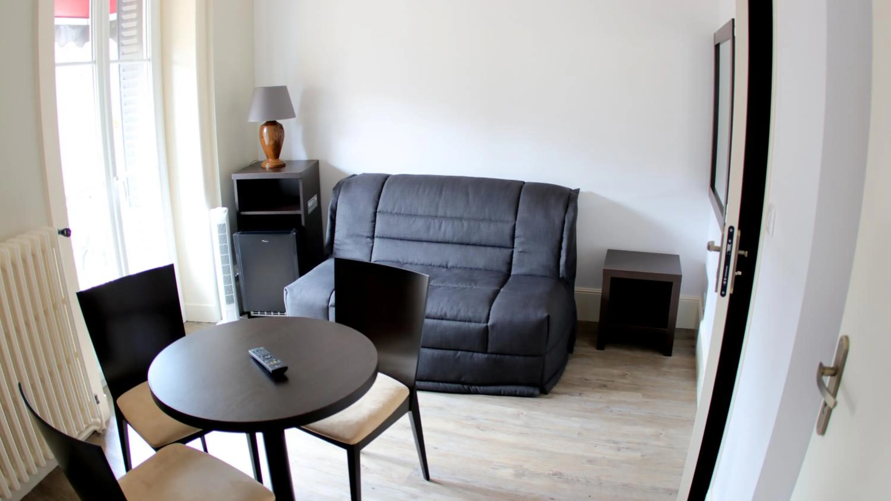 Restaurant/places to eat in Hotel de la Basilique