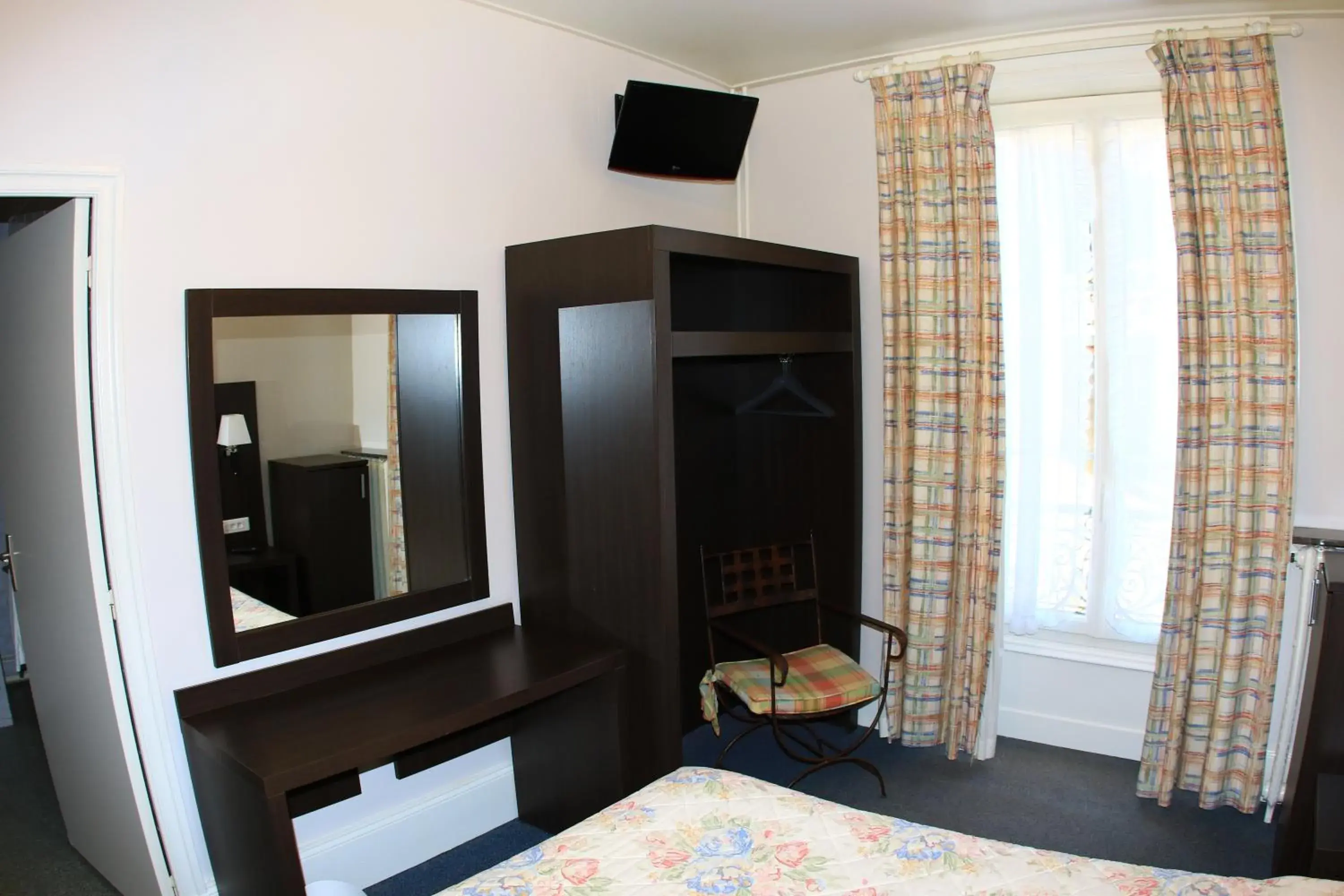 Double Room in Hotel de la Basilique Double Room in Hotel de la Basilique