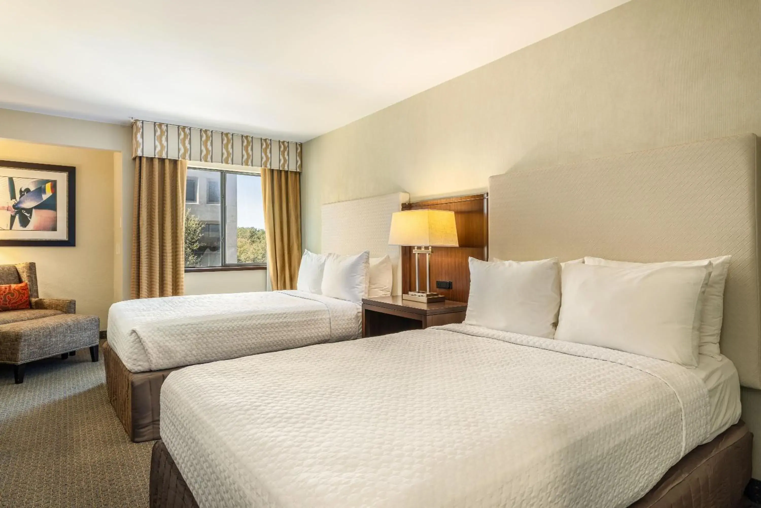 Standard Double Room with Two Double Beds in Hotel Dax Standard Double Room with Two Double Beds in Hotel Dax