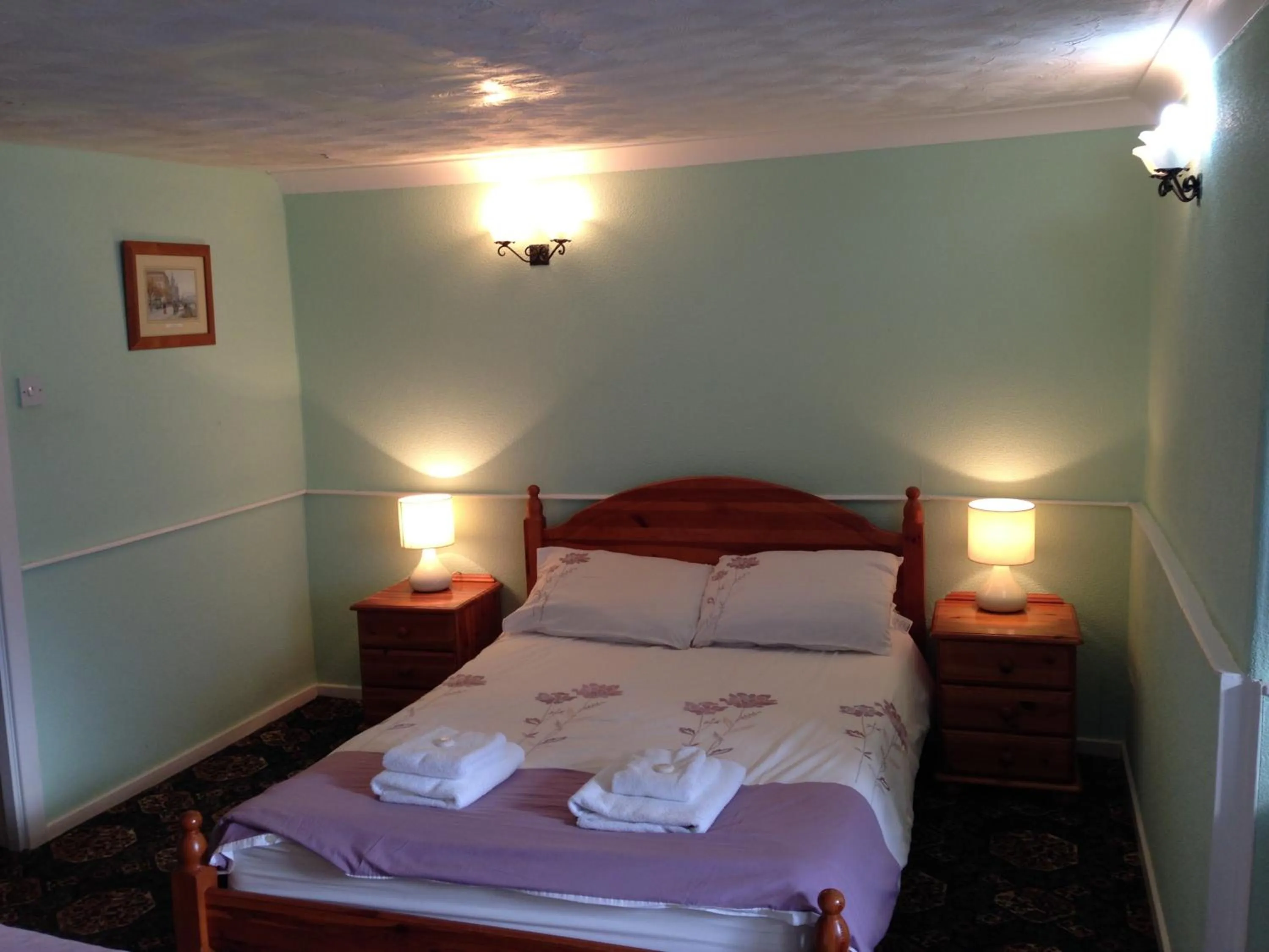 Bedroom in The White Swan Hotel