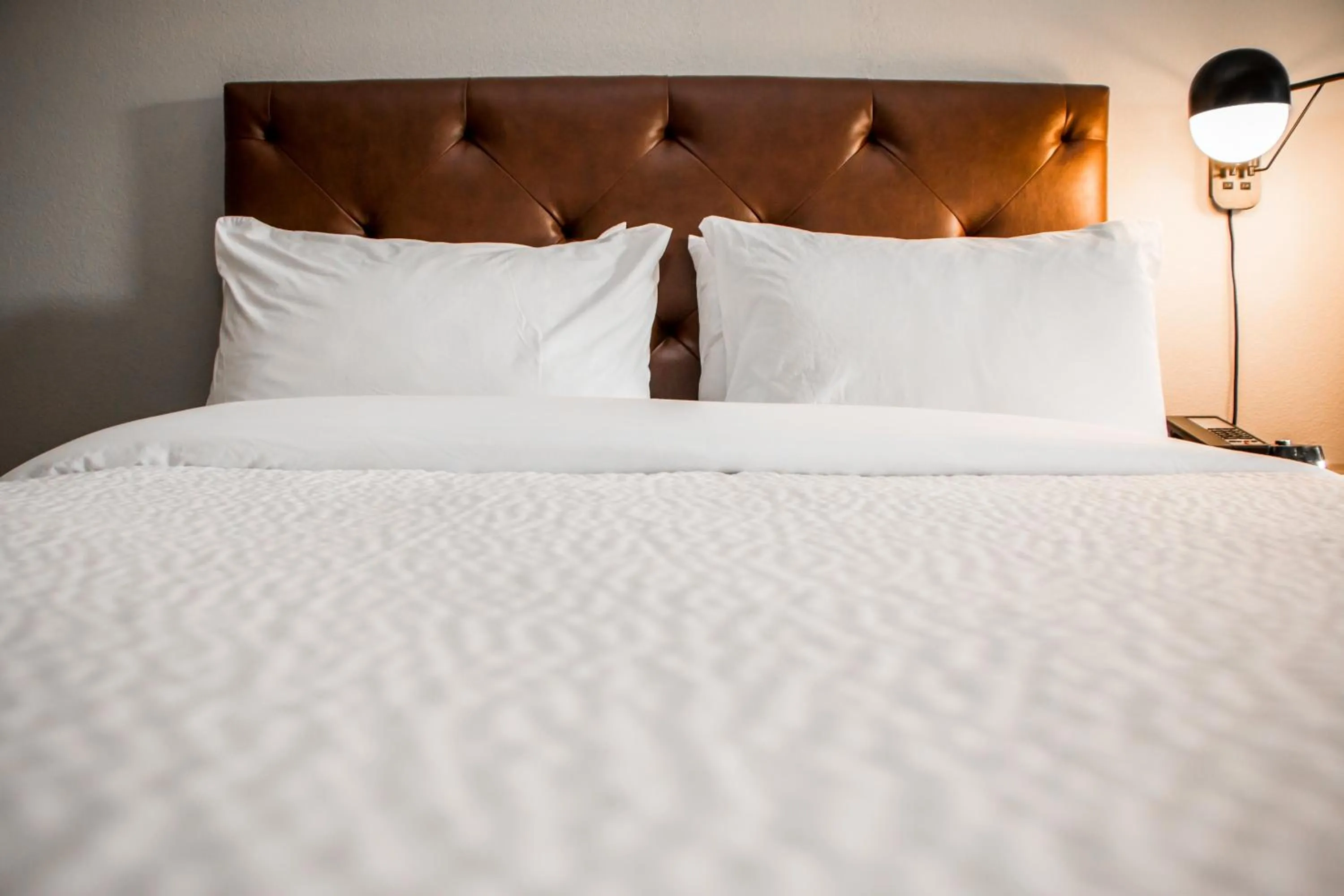 Bed in Four Points by Sheraton Allentown Lehigh Valley