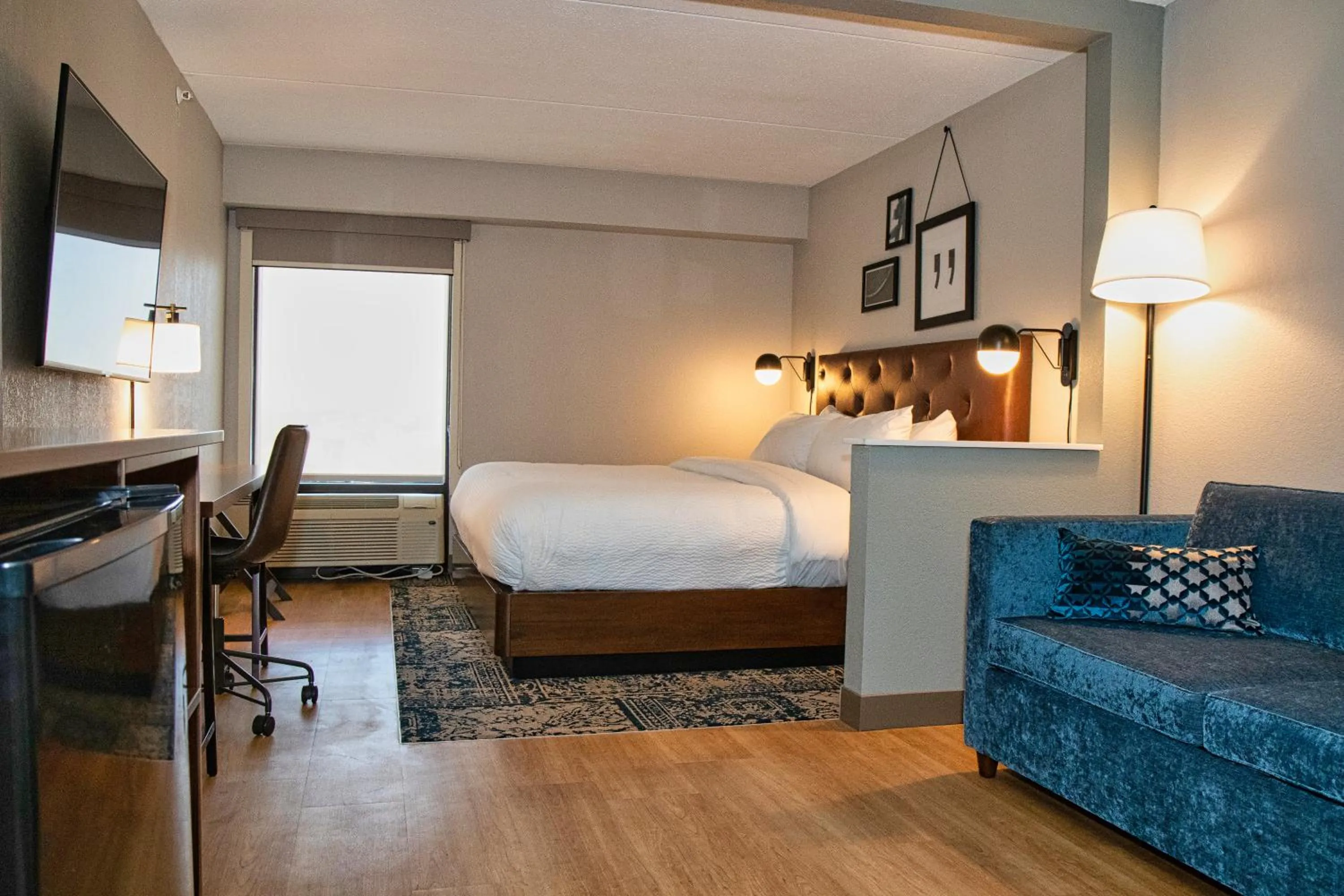 Bed in Four Points by Sheraton Allentown Lehigh Valley