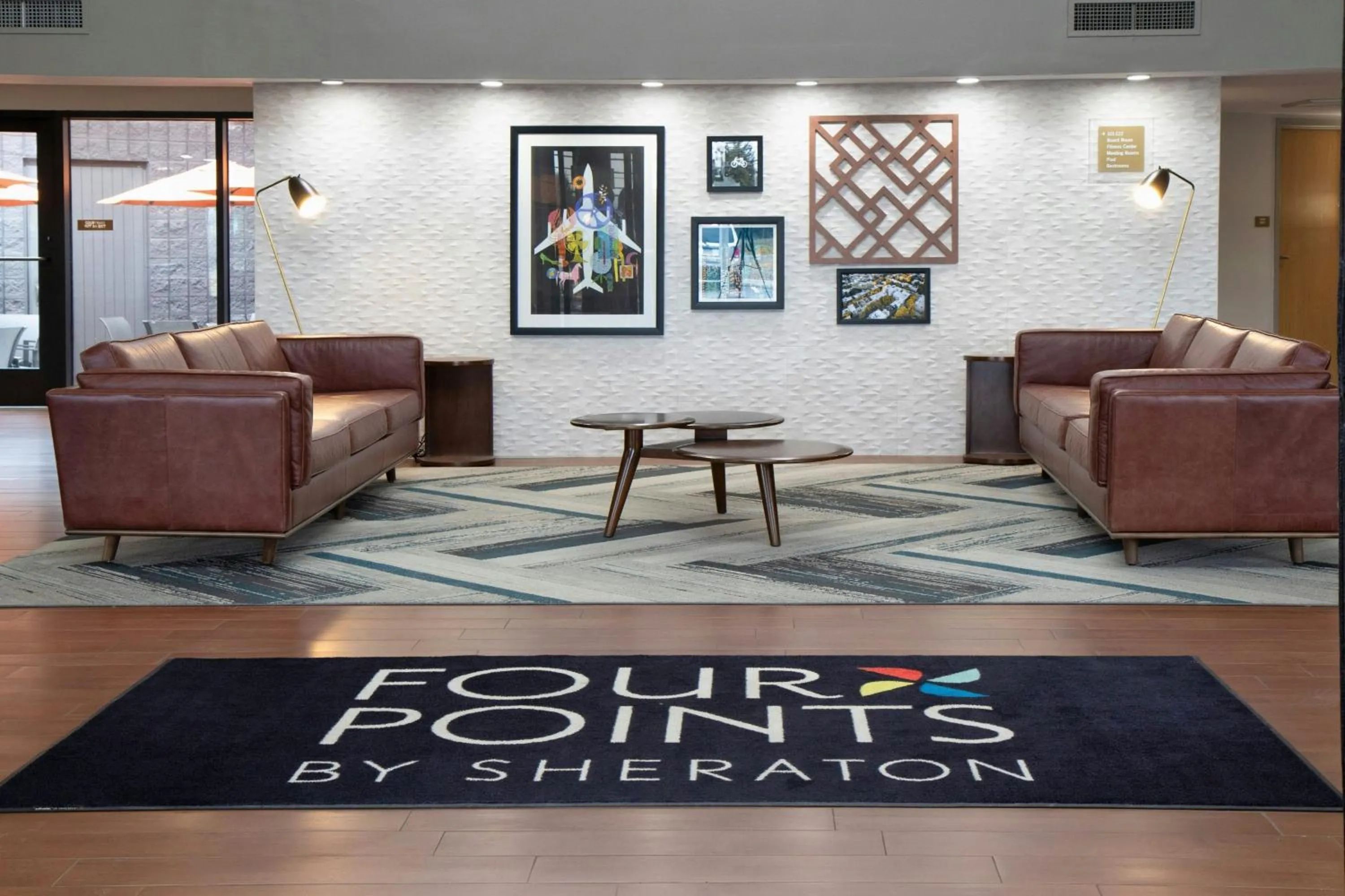 Lobby or reception in Four Points by Sheraton Allentown Lehigh Valley