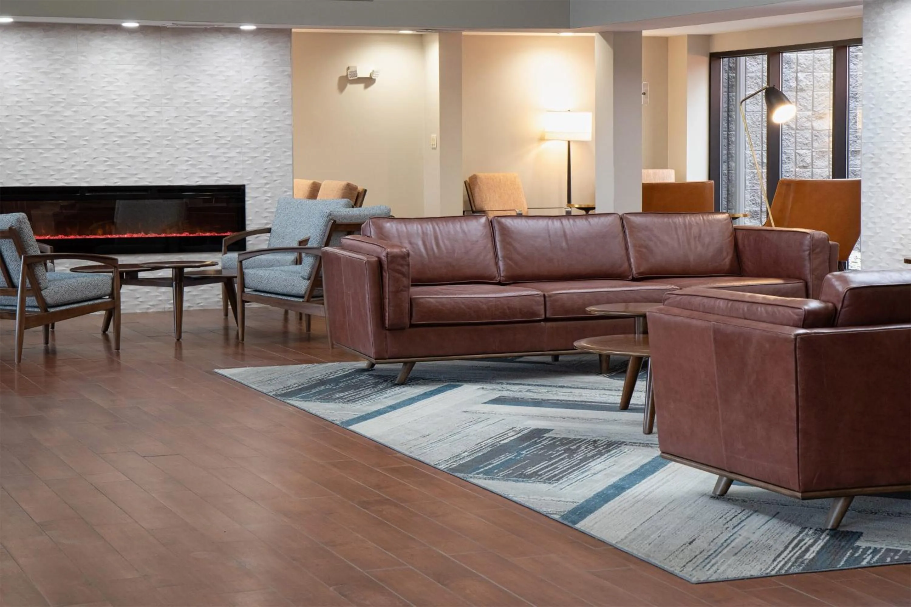 Lobby or reception in Four Points by Sheraton Allentown Lehigh Valley