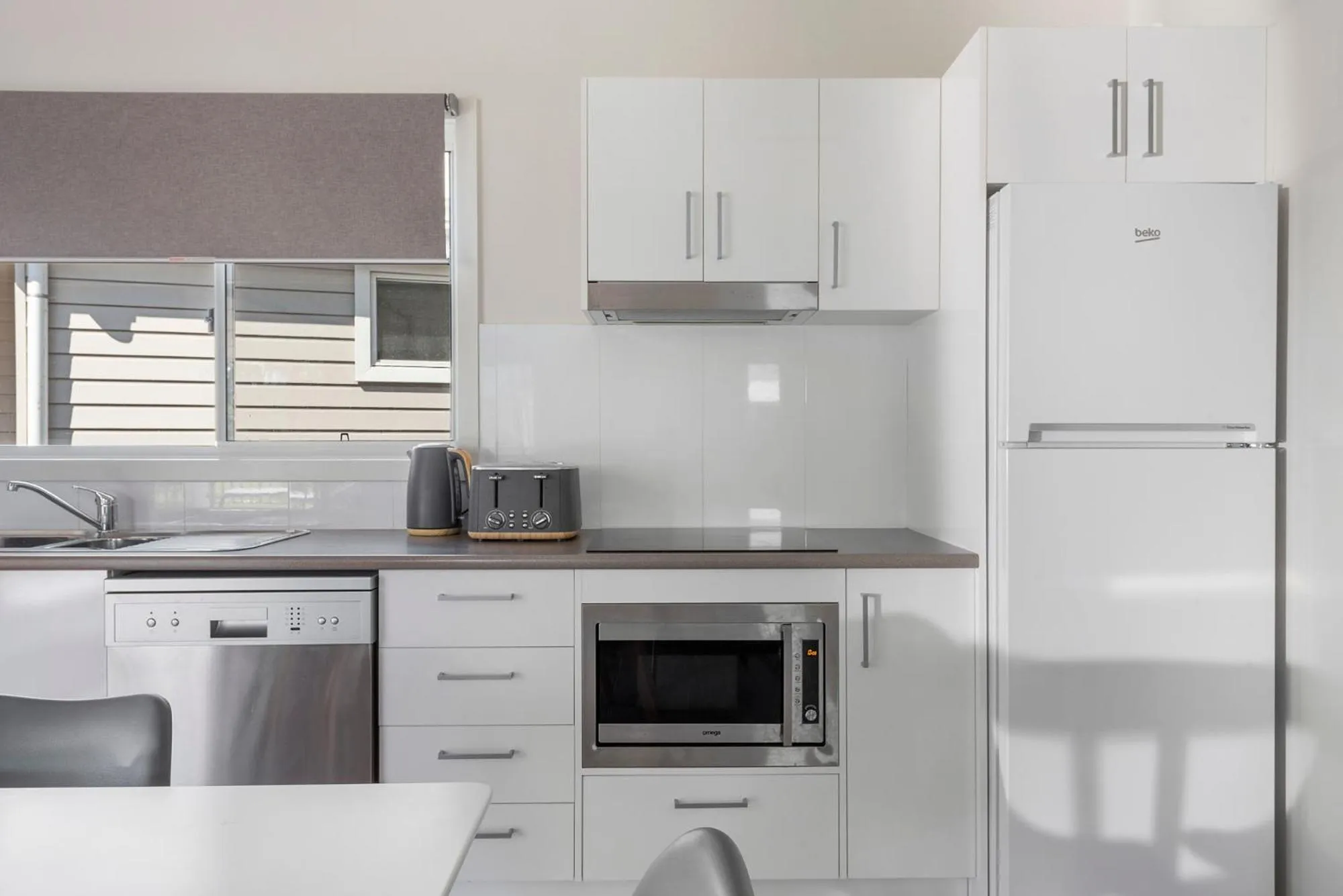 Coffee/tea facilities in The Leaning Oak Holiday Lifestyles - Lake Conjola