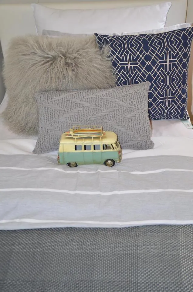 Bed in The Leaning Oak Holiday Lifestyles - Lake Conjola