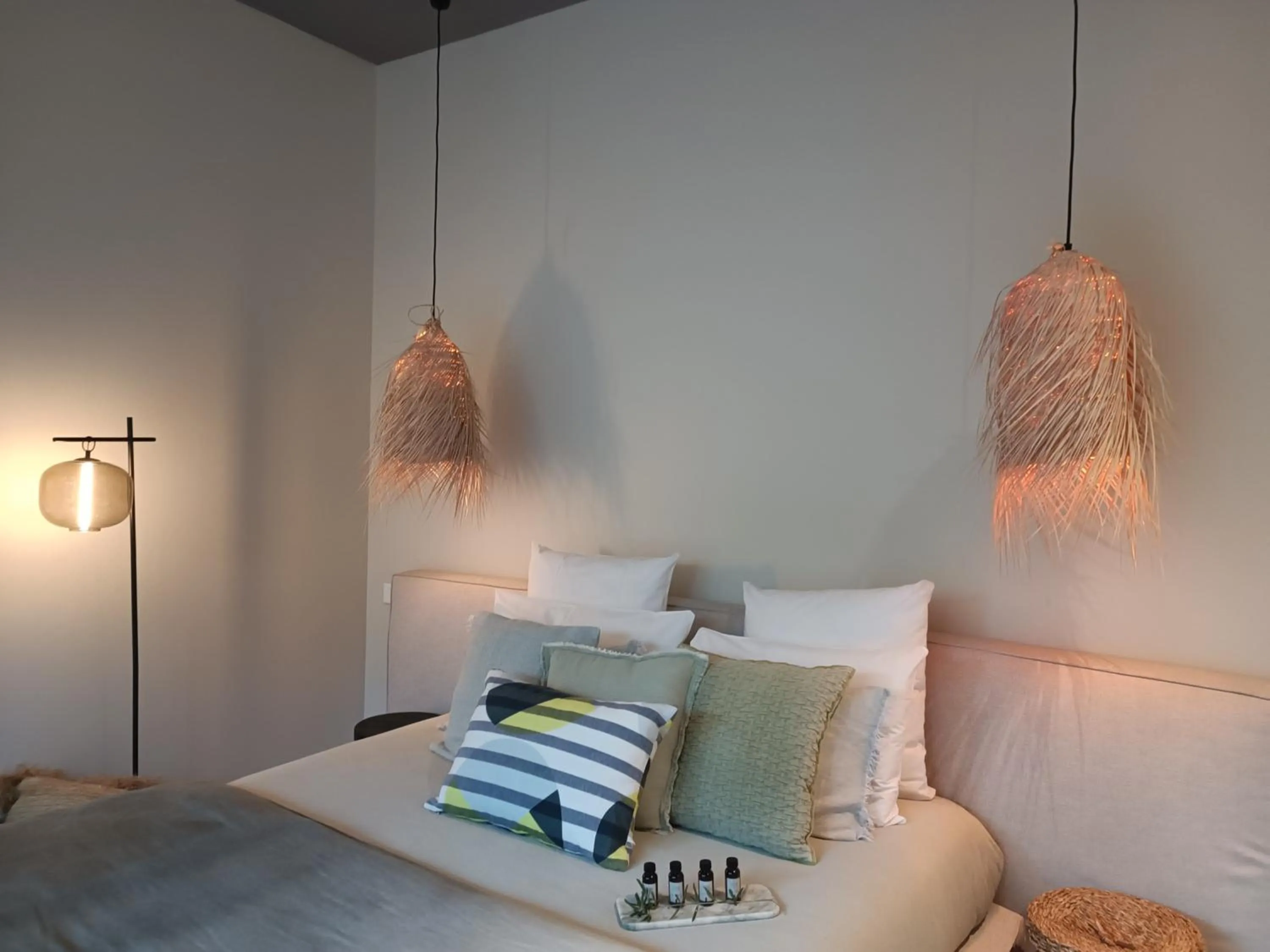 Bed in Hôtel Les Suites Du Maquis