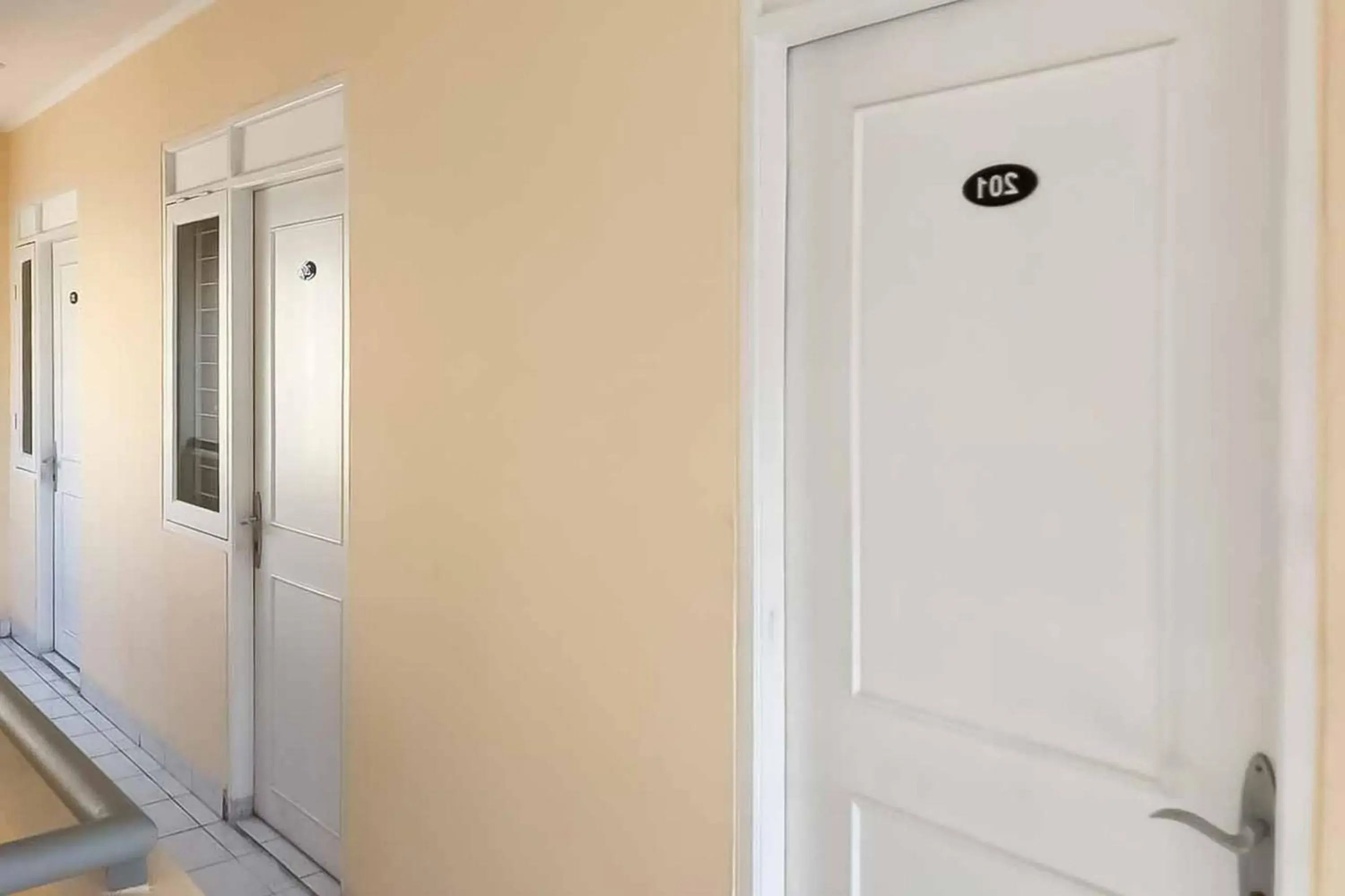 Property building in RedDoorz @ Pavilion Residence Cikarang Property building in RedDoorz @ Pavilion Residence Cikarang