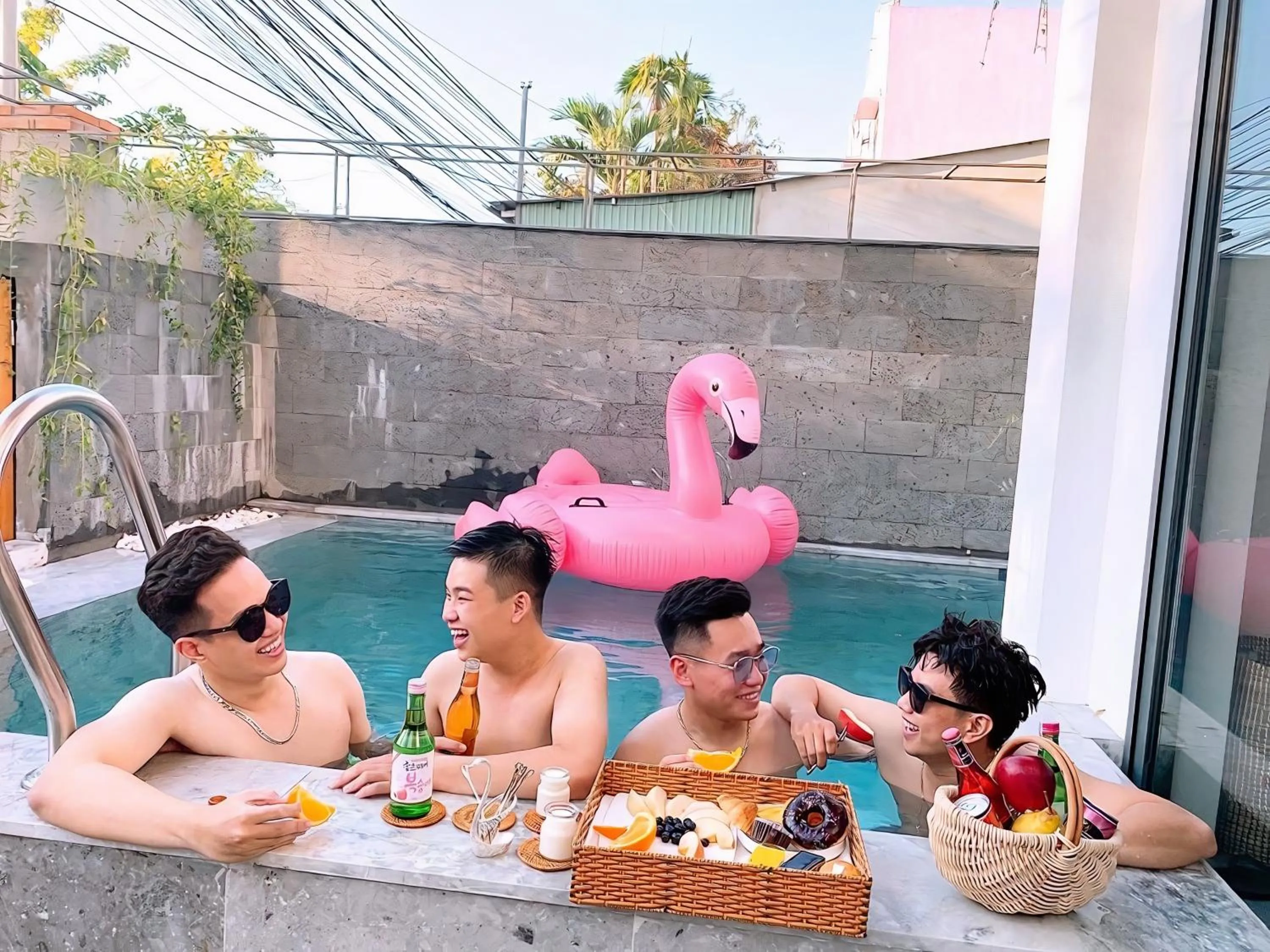 Swimming pool in The 1993 Homestay