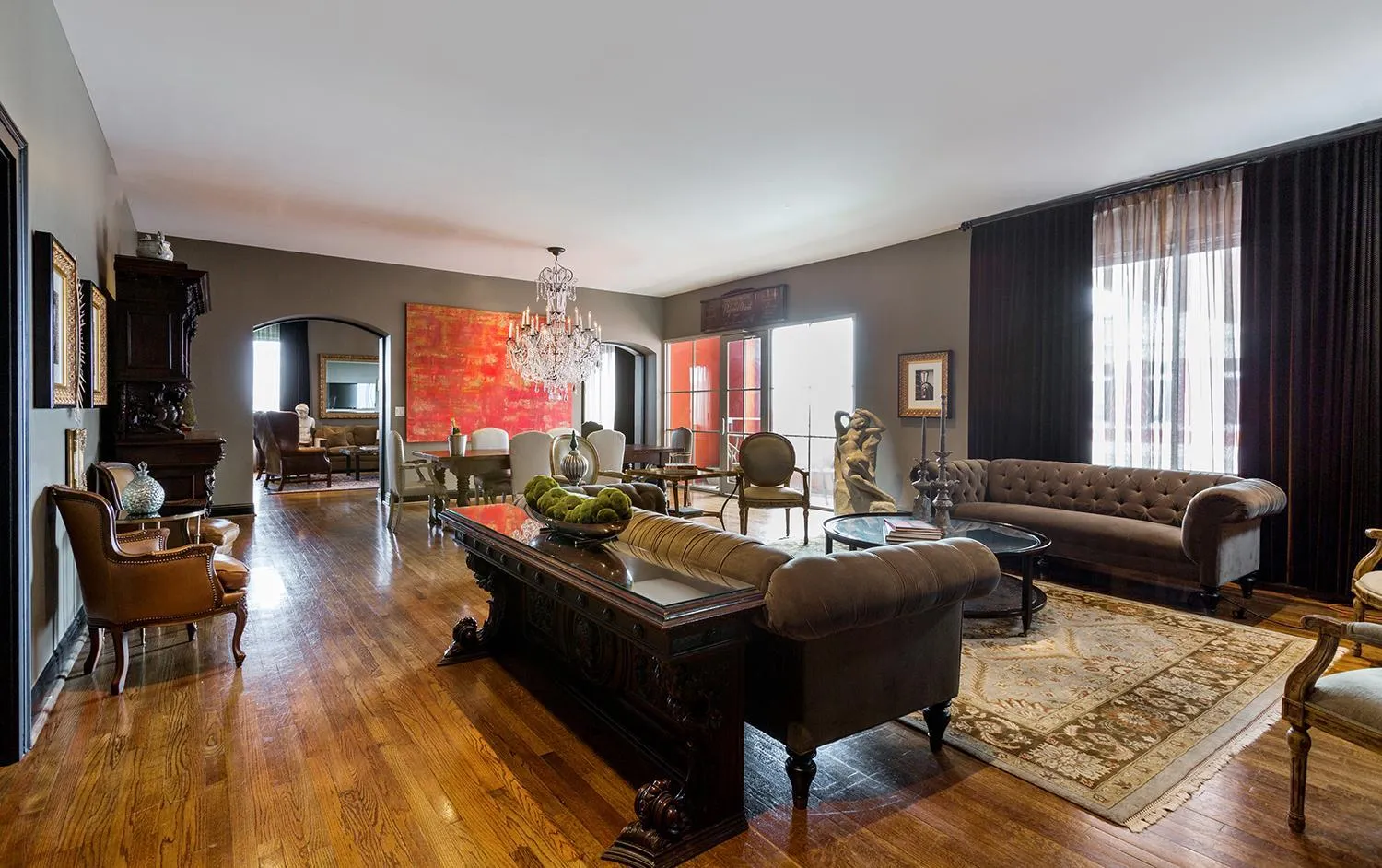 Living room in Hotel Zaza Houston Museum District