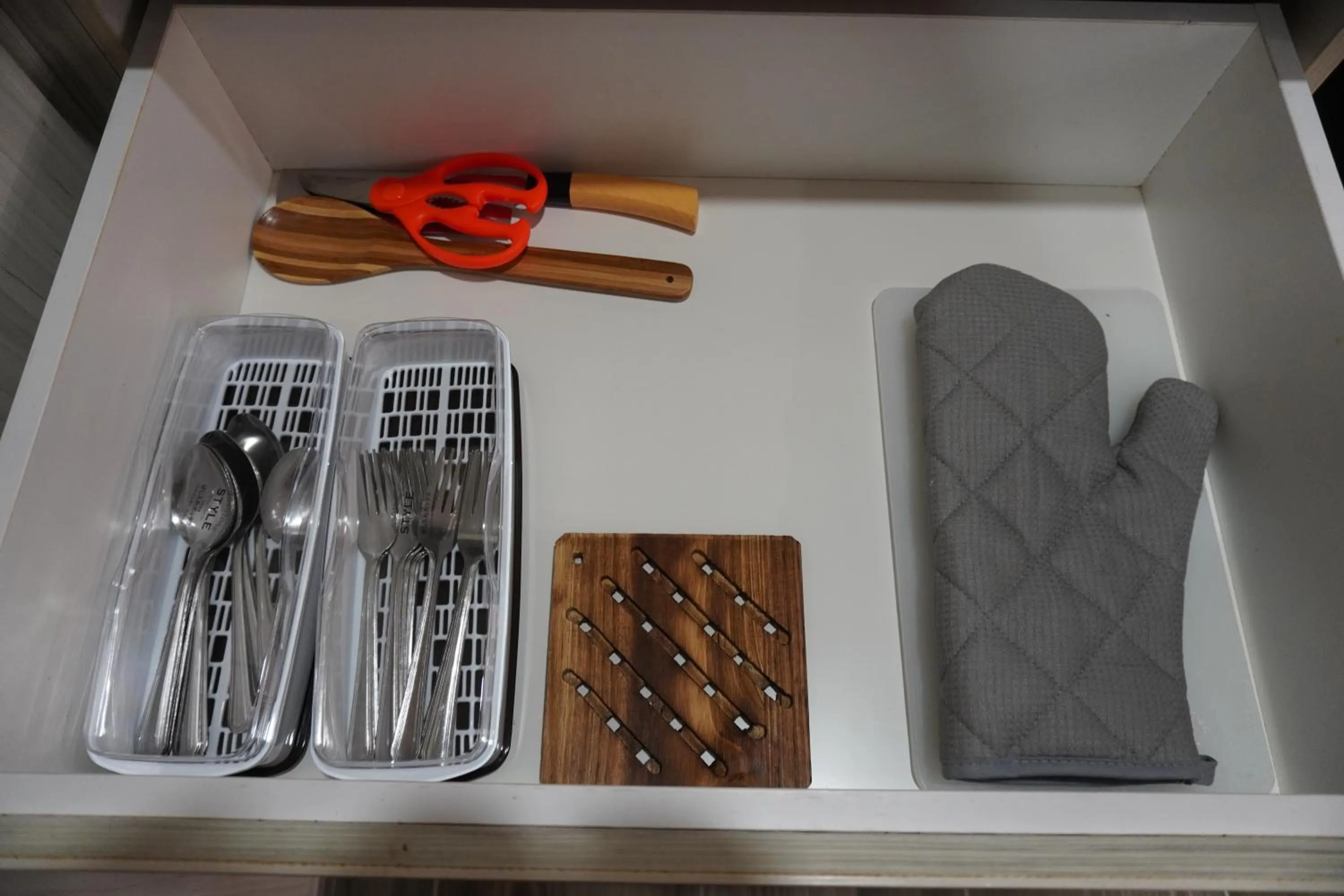 Kitchen or kitchenette in Luco Apartments @ Viva City Megamall