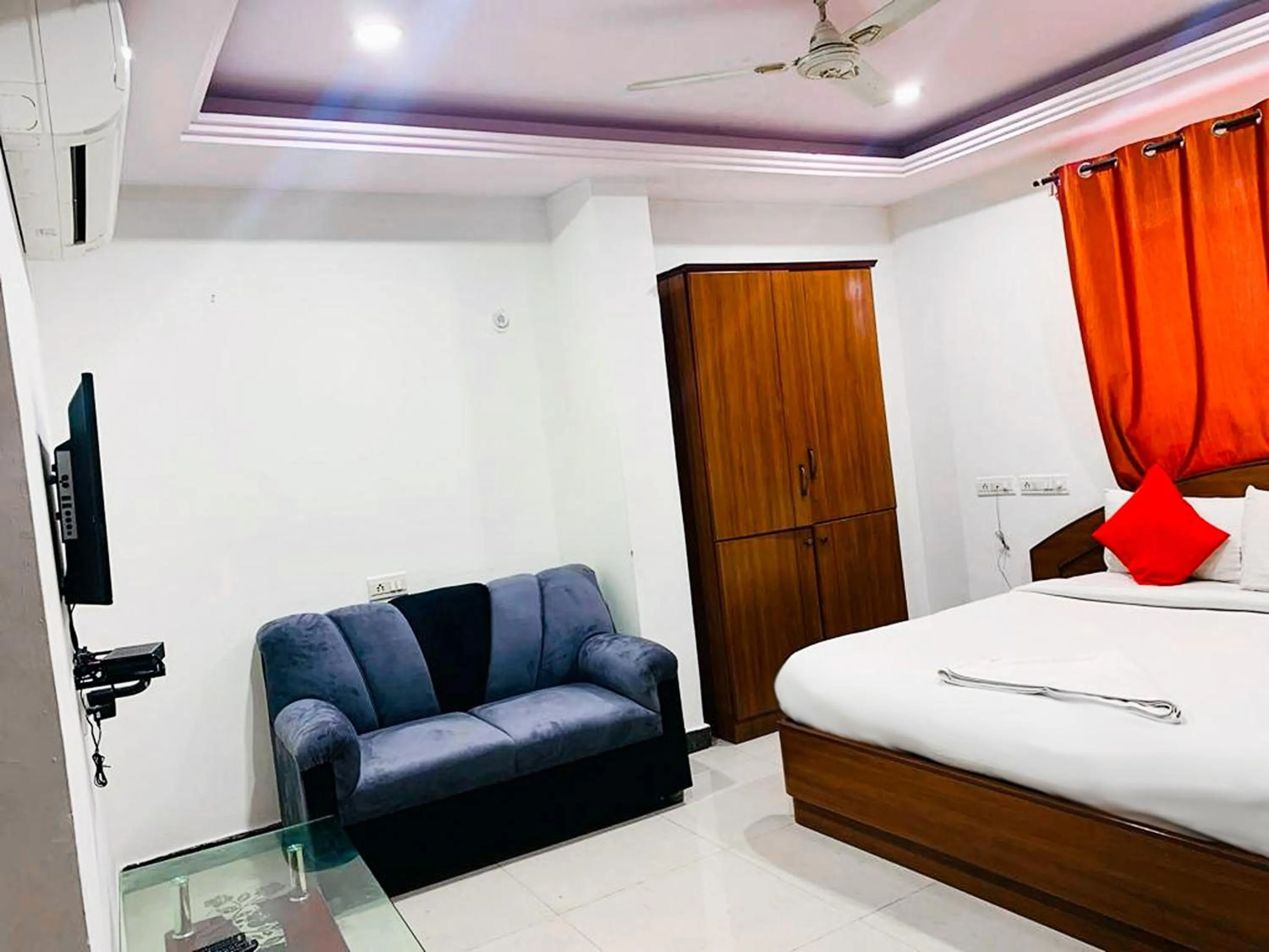 Bed in Hotel Champion Inn near Yeswantpur Junction Railway Station