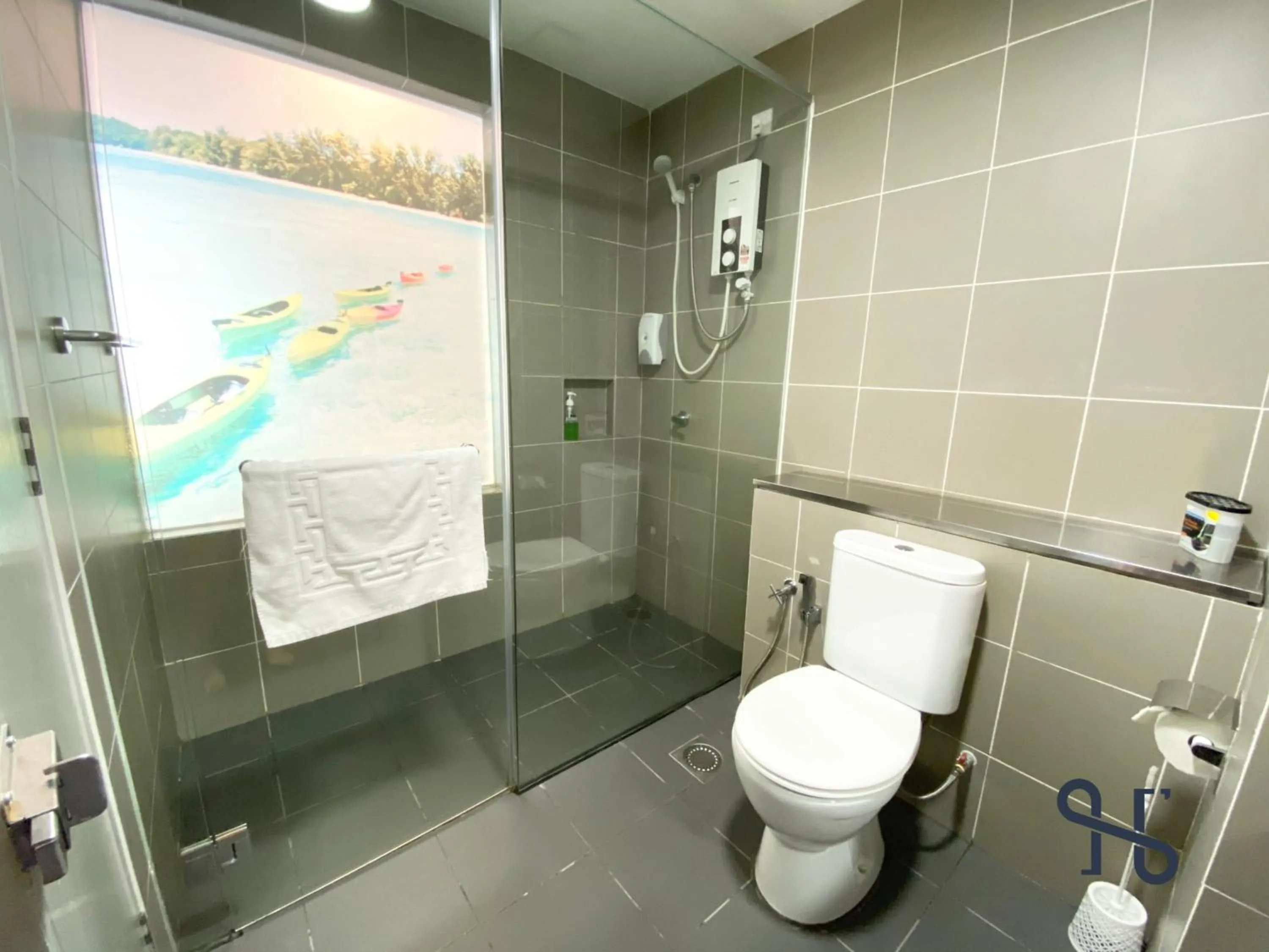 Bathroom in Homesuite' Home at Aeropod SOVO