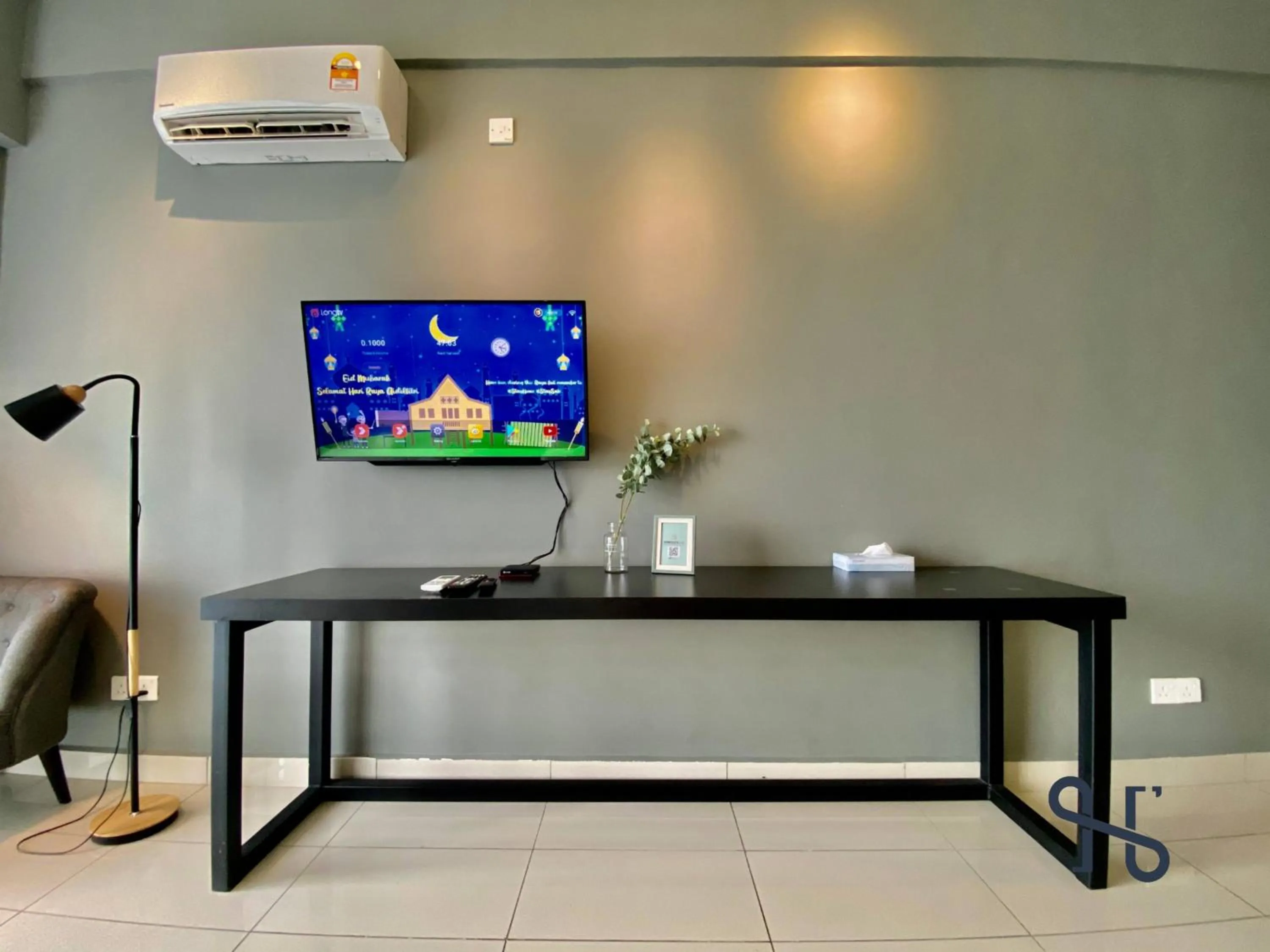 TV and multimedia in Homesuite' Home at Aeropod SOVO