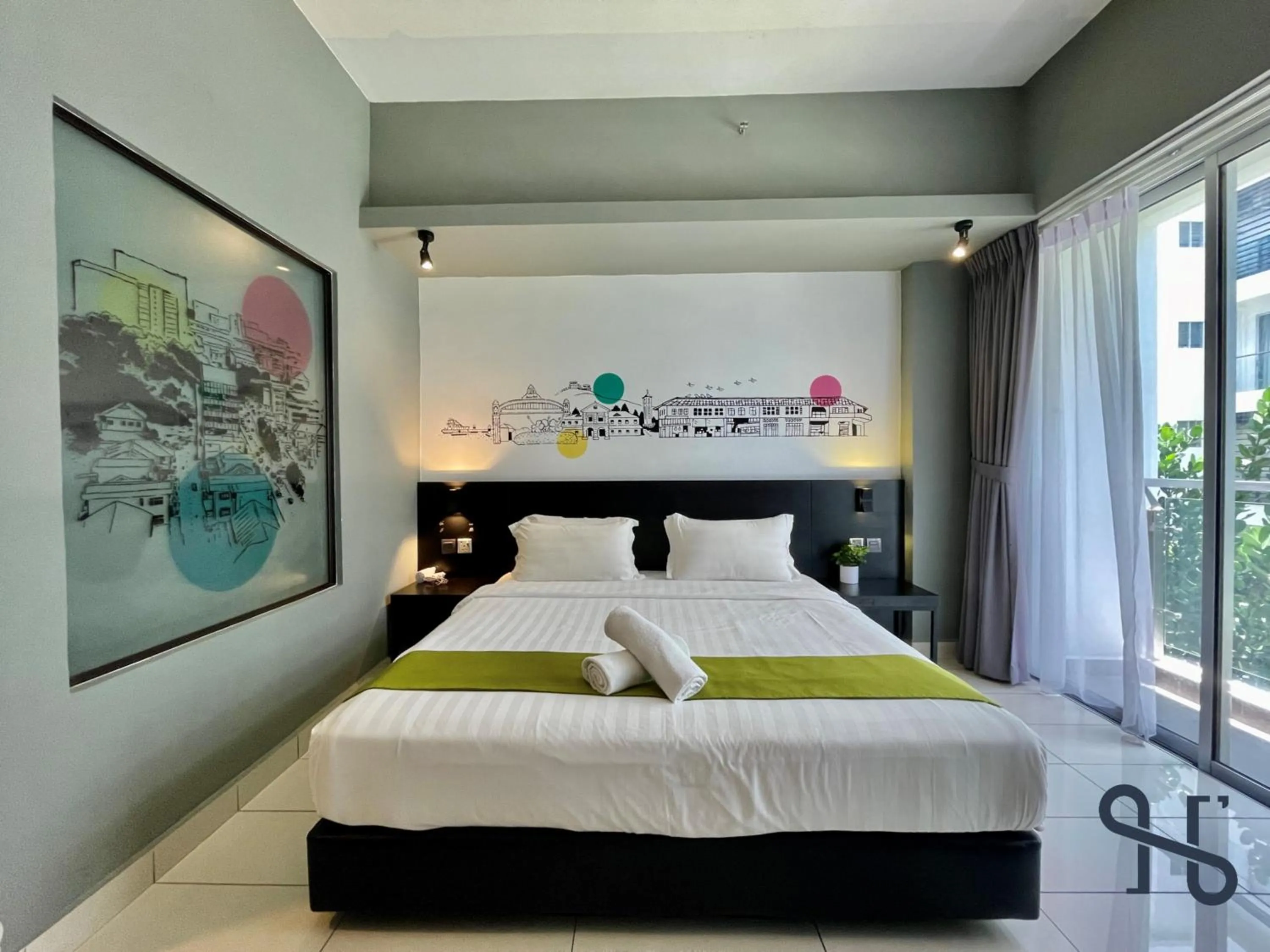 Bed in Homesuite' Home at Aeropod SOVO