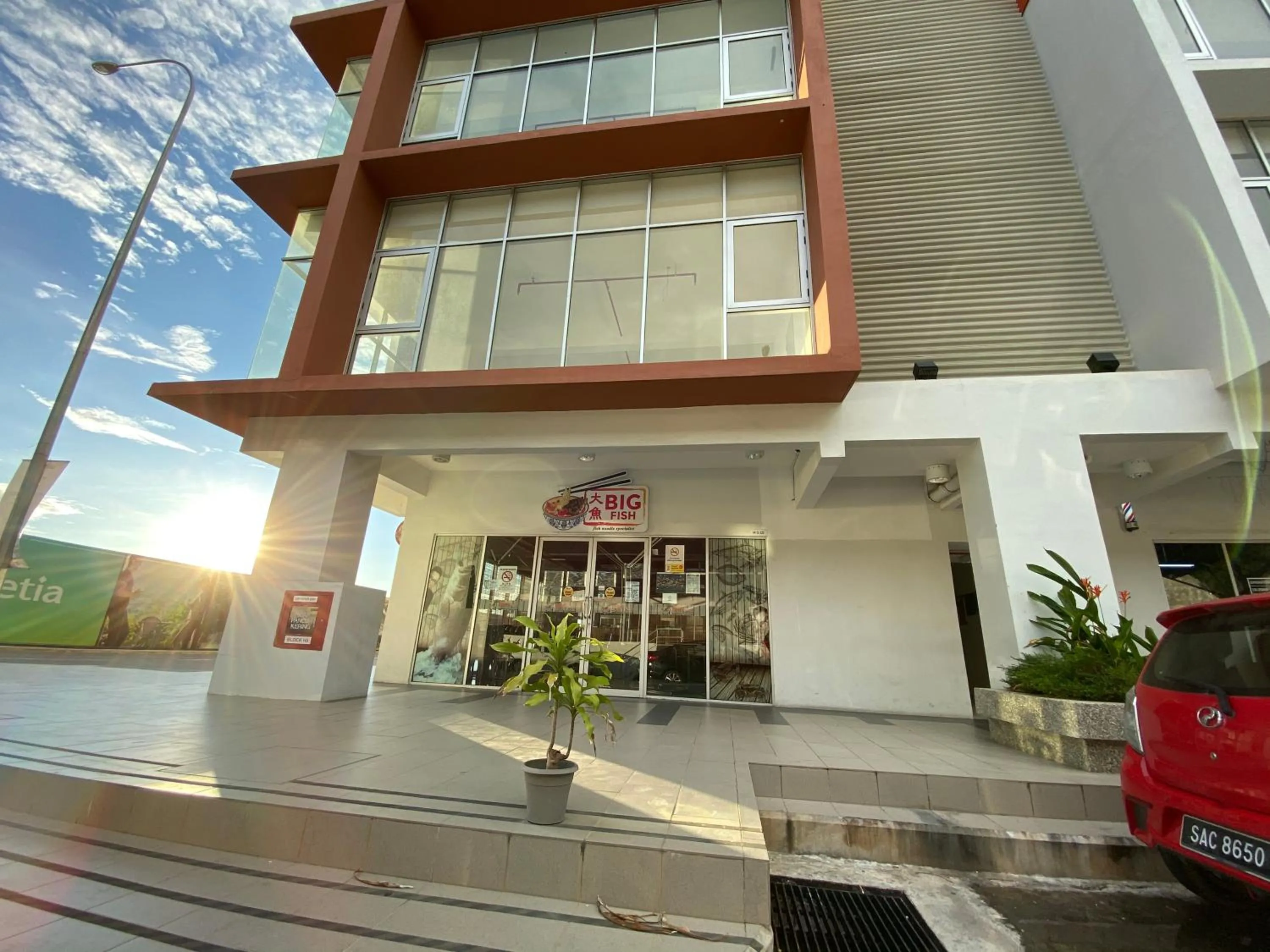 Restaurant/places to eat in Homesuite' Home at Aeropod SOVO