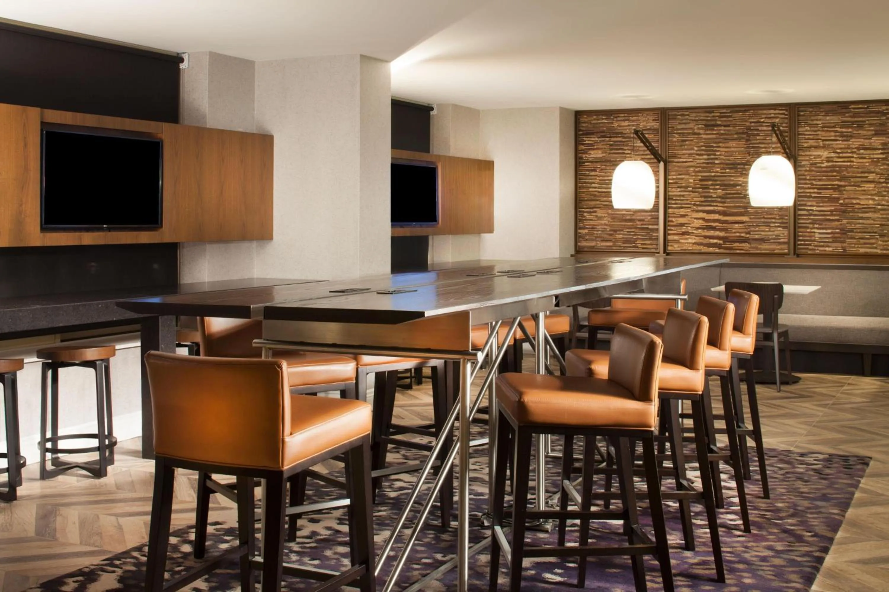 Lounge or bar in The Westin Princeton at Forrestal Village