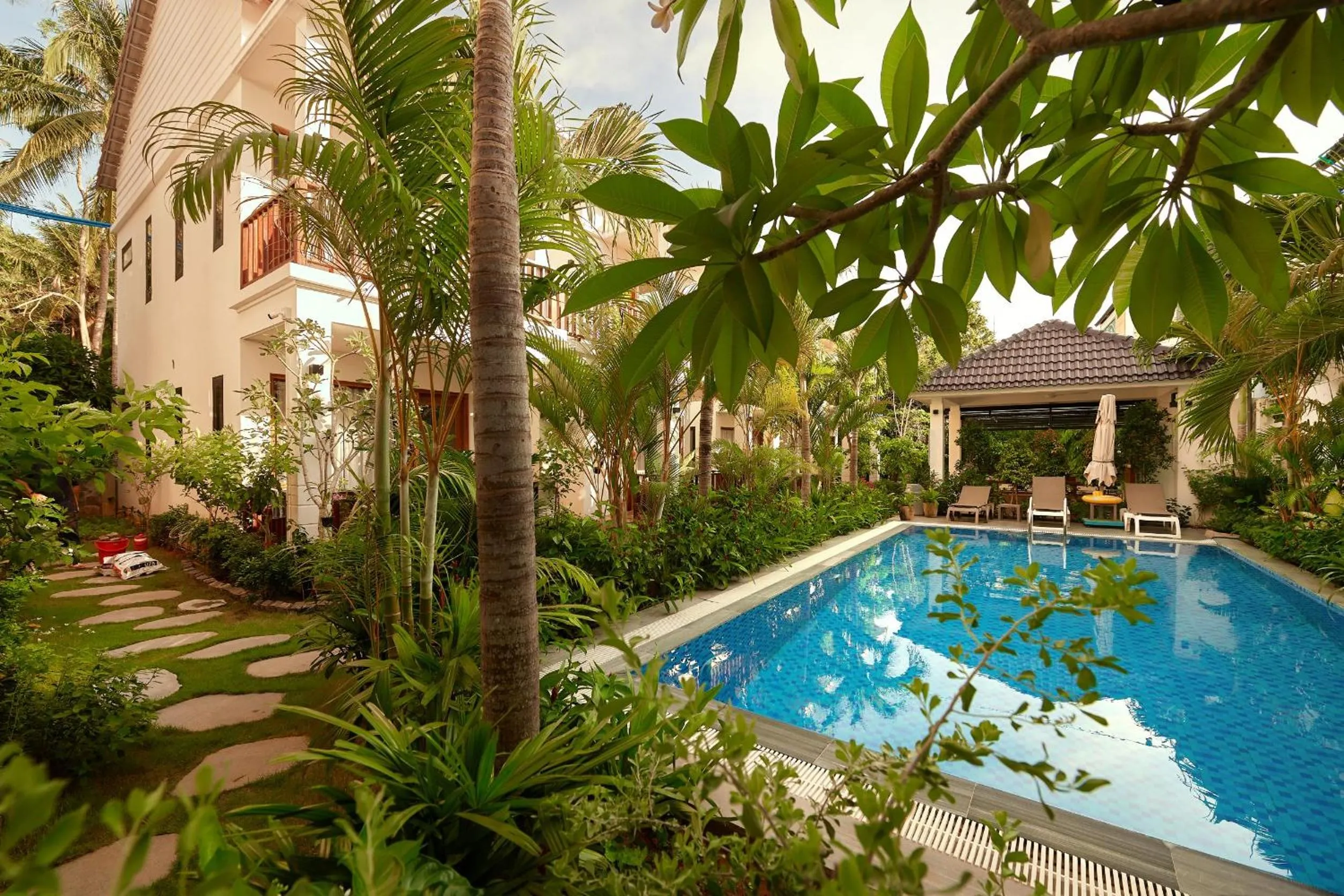 Property building in La Nube Residence